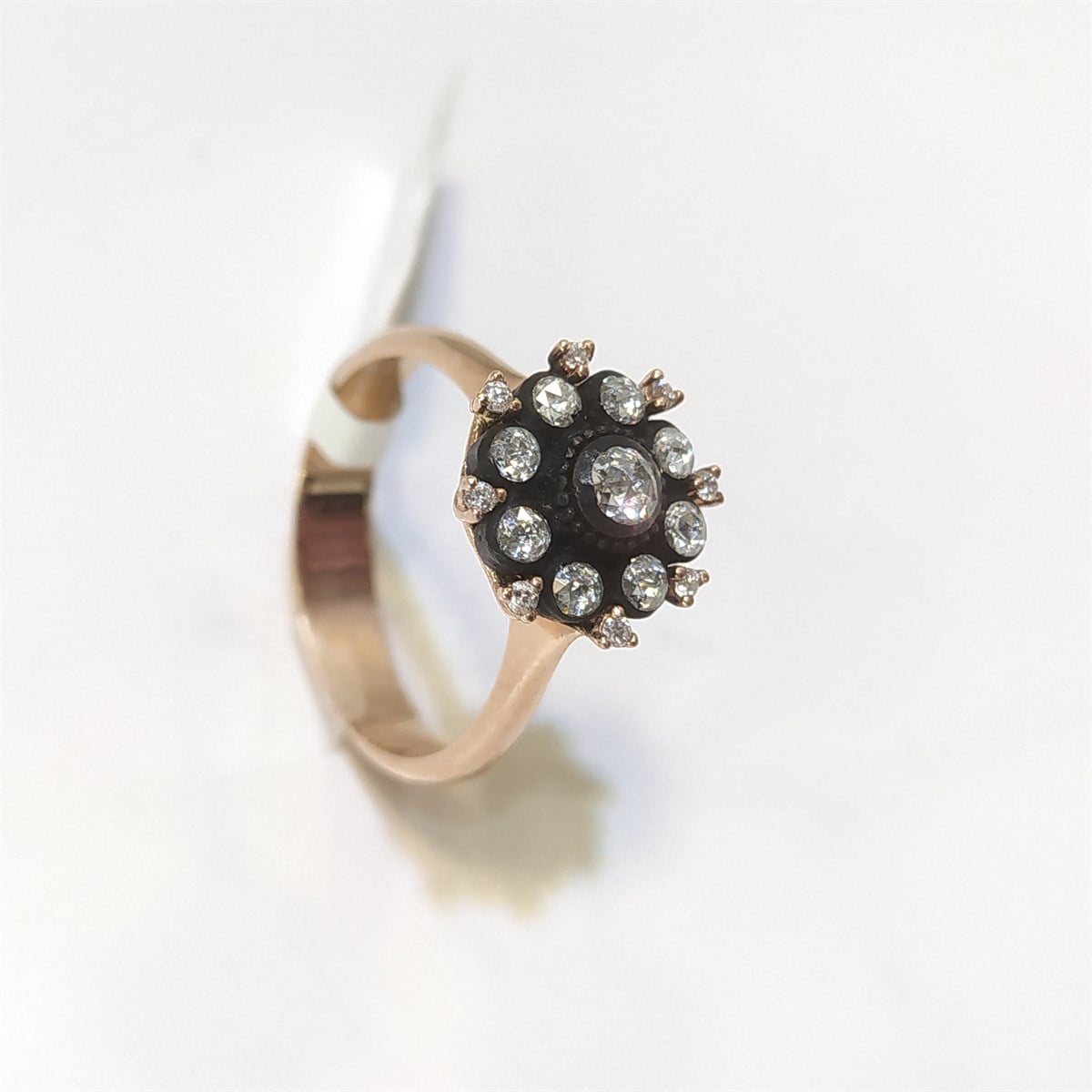 0.31ct Elmas Gül Modeli Yüzük 8K Altın