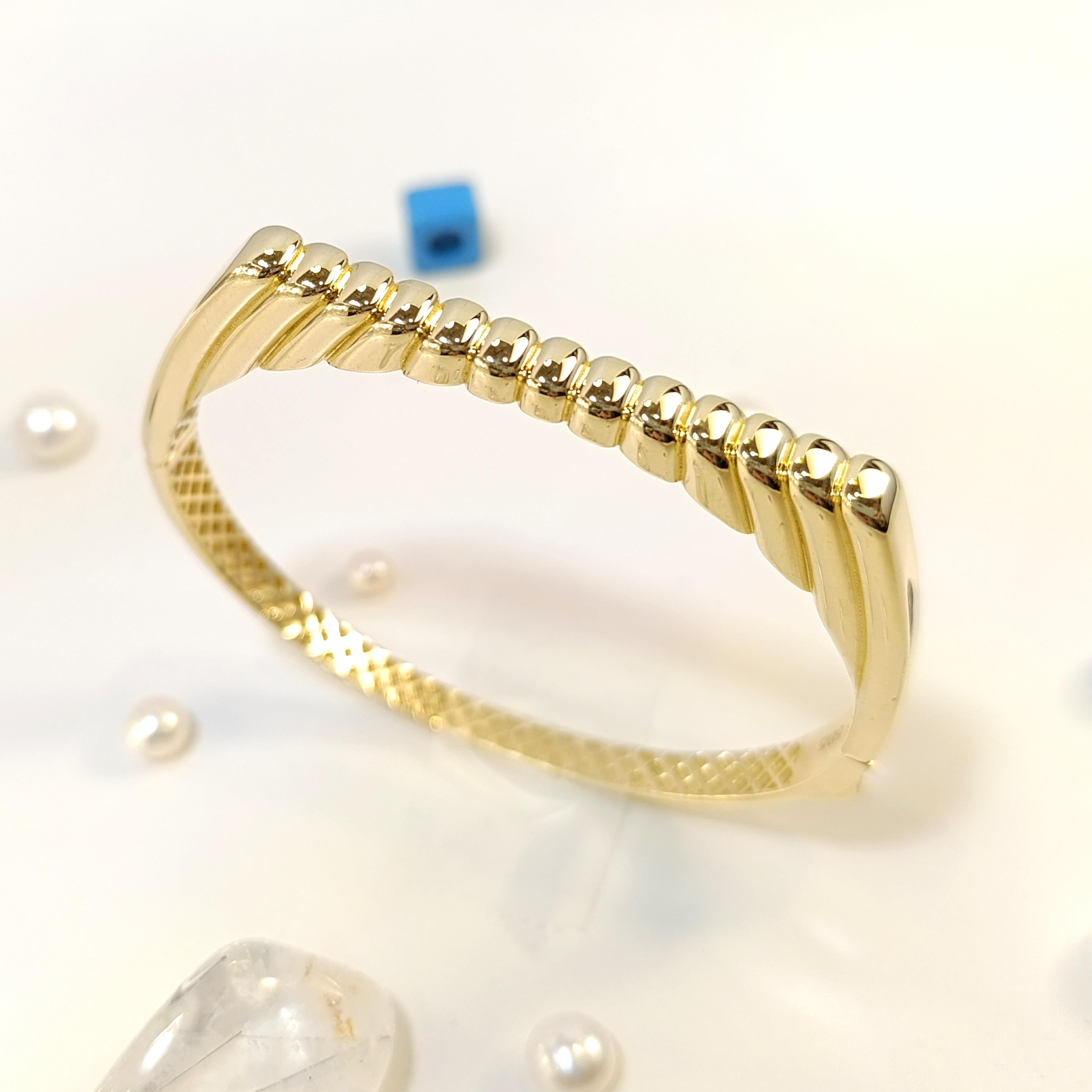 Kelepçe Bilezik 14 Ayar Altın HD VİDEOLU