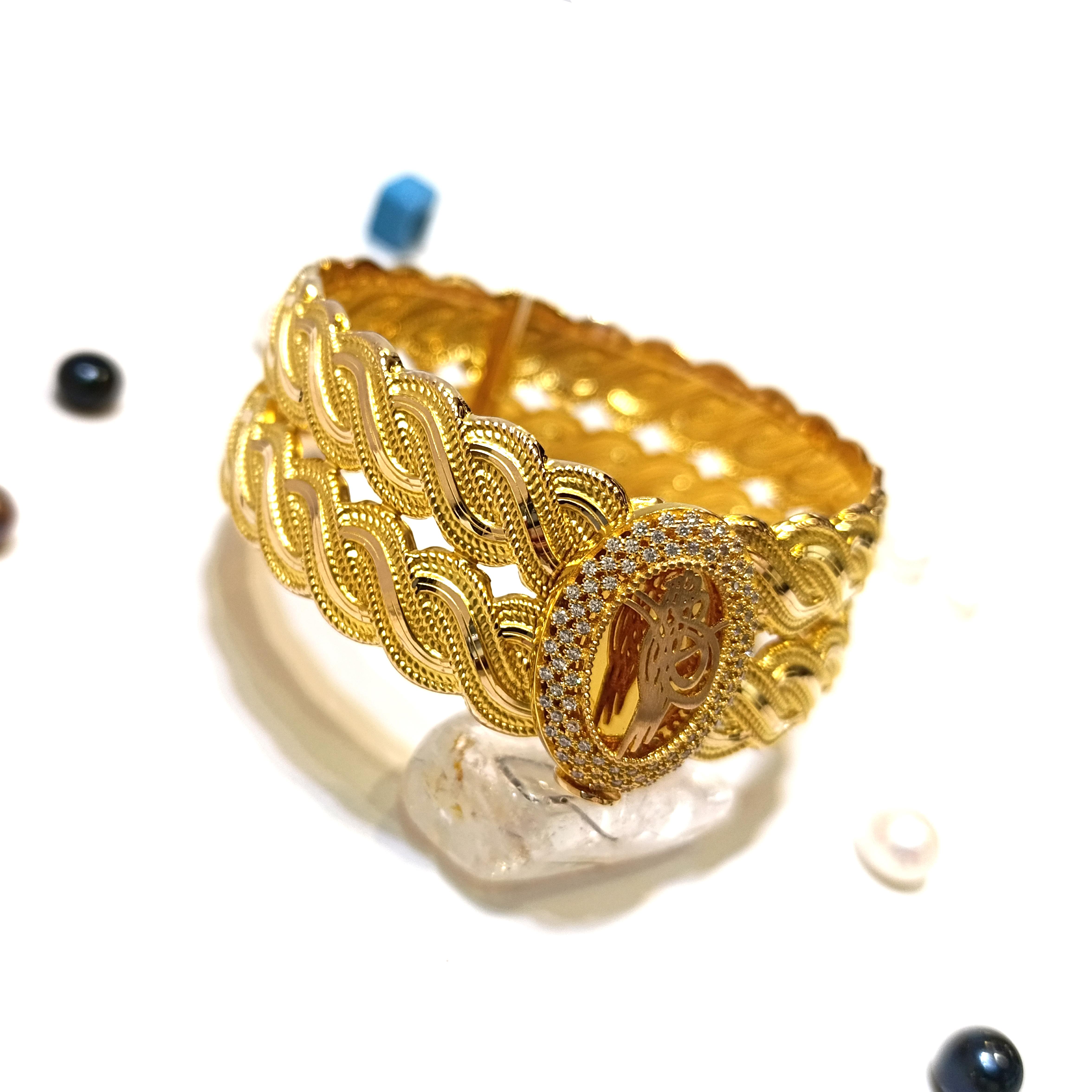 Tuğralı Kelepçe Bilezik 14 Ayar Altın HD VİDEOLU