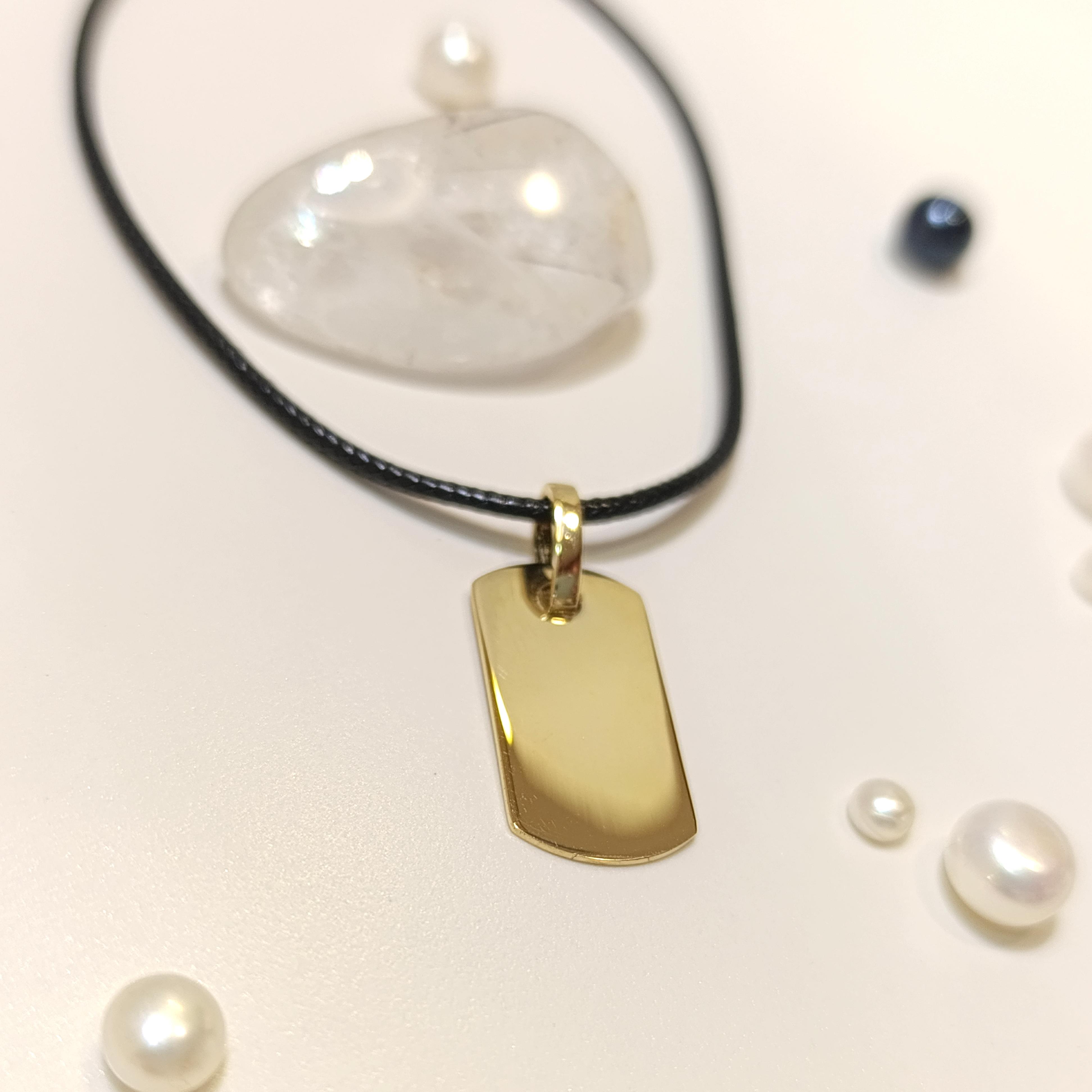 24mm Dikdörtgen Levha Kolye 14 Ayar Altın HD VİDEOLU