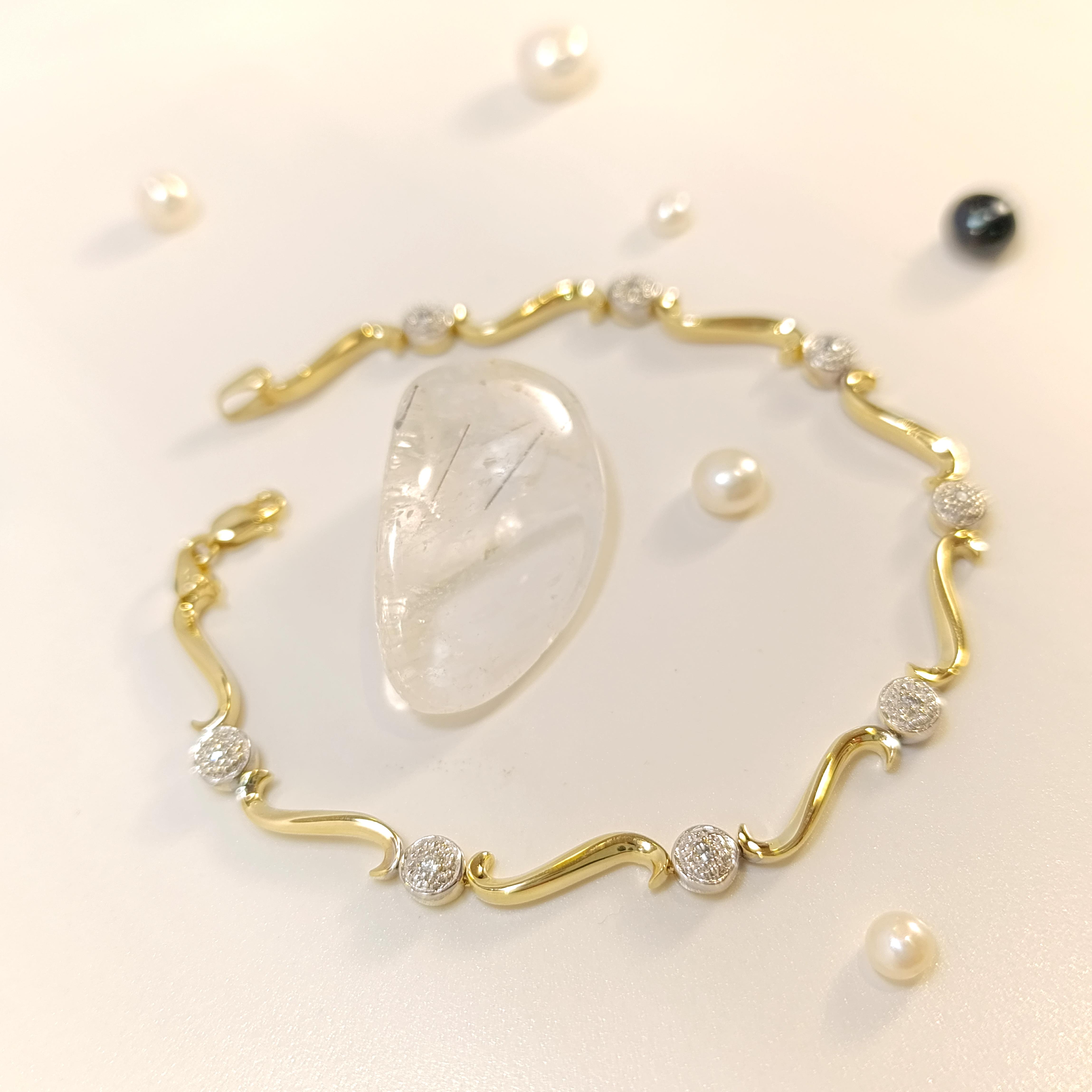 Dalgalı Bileklik Künye 14 Ayar Altın HD VİDEOLU