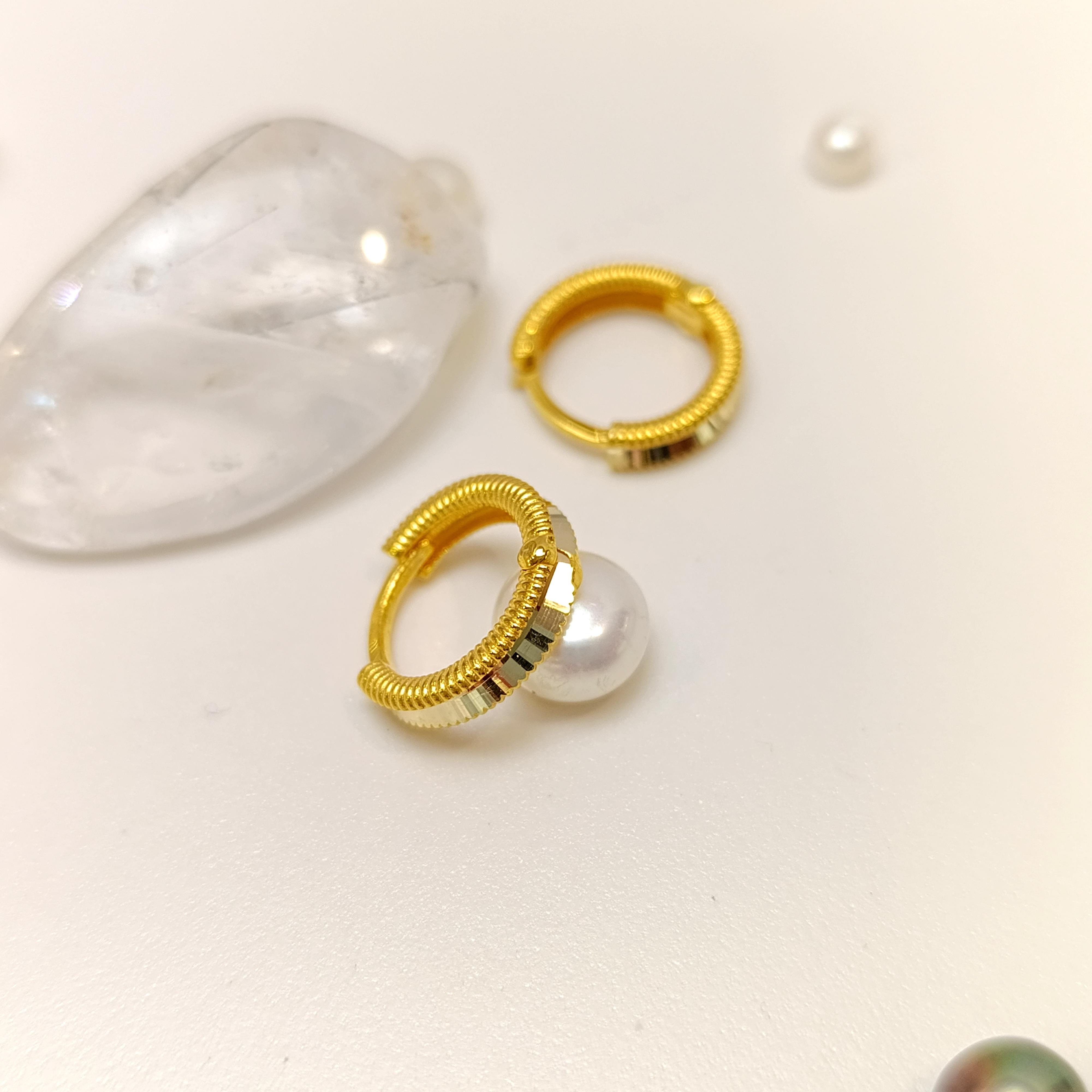 14mm Oluklu Ajda Halka Küpe 14 Ayar Altın HD VİDEOLU