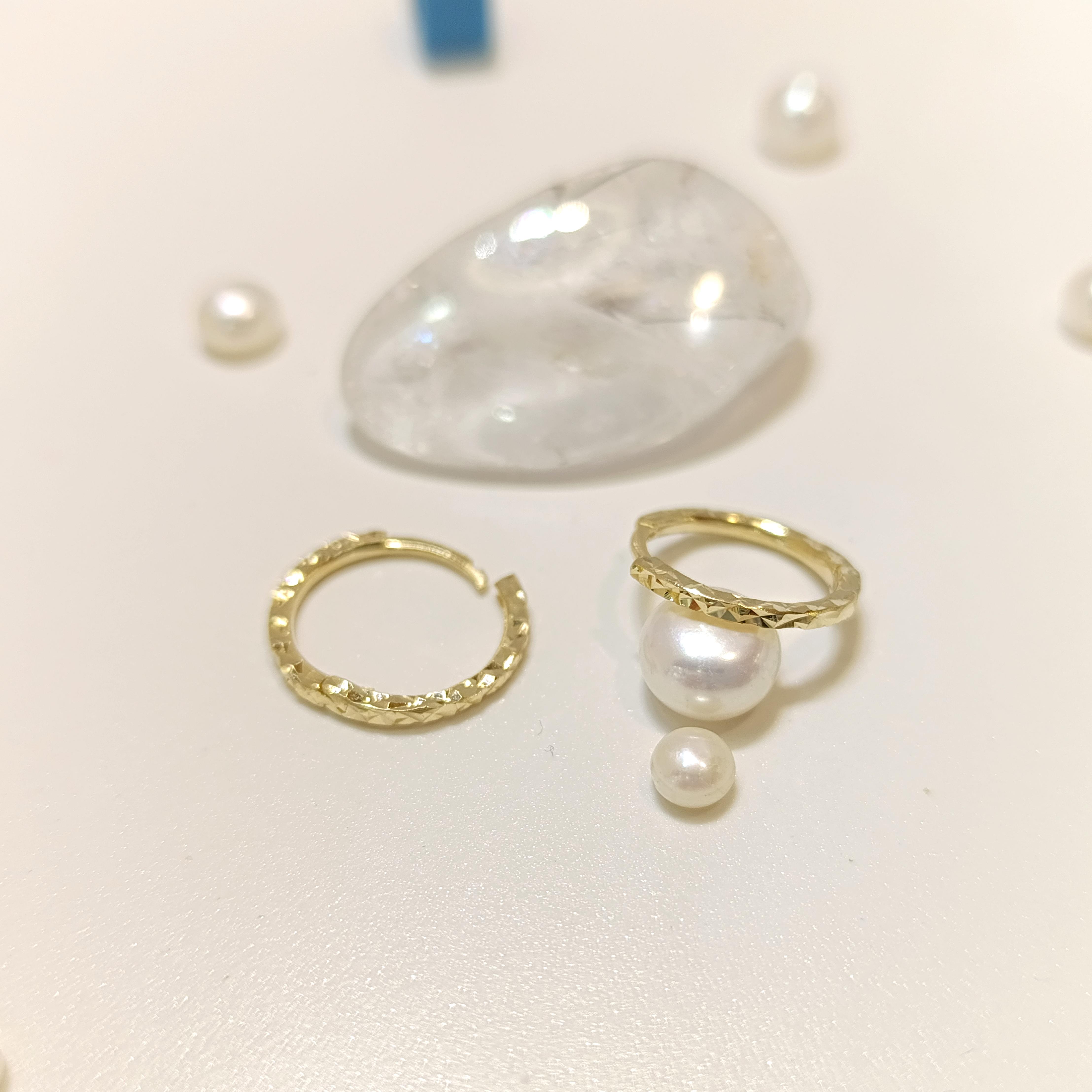 15mm Kalem İşlemeli Halka Küpe 14 Ayar Altın HD VİDEOLU