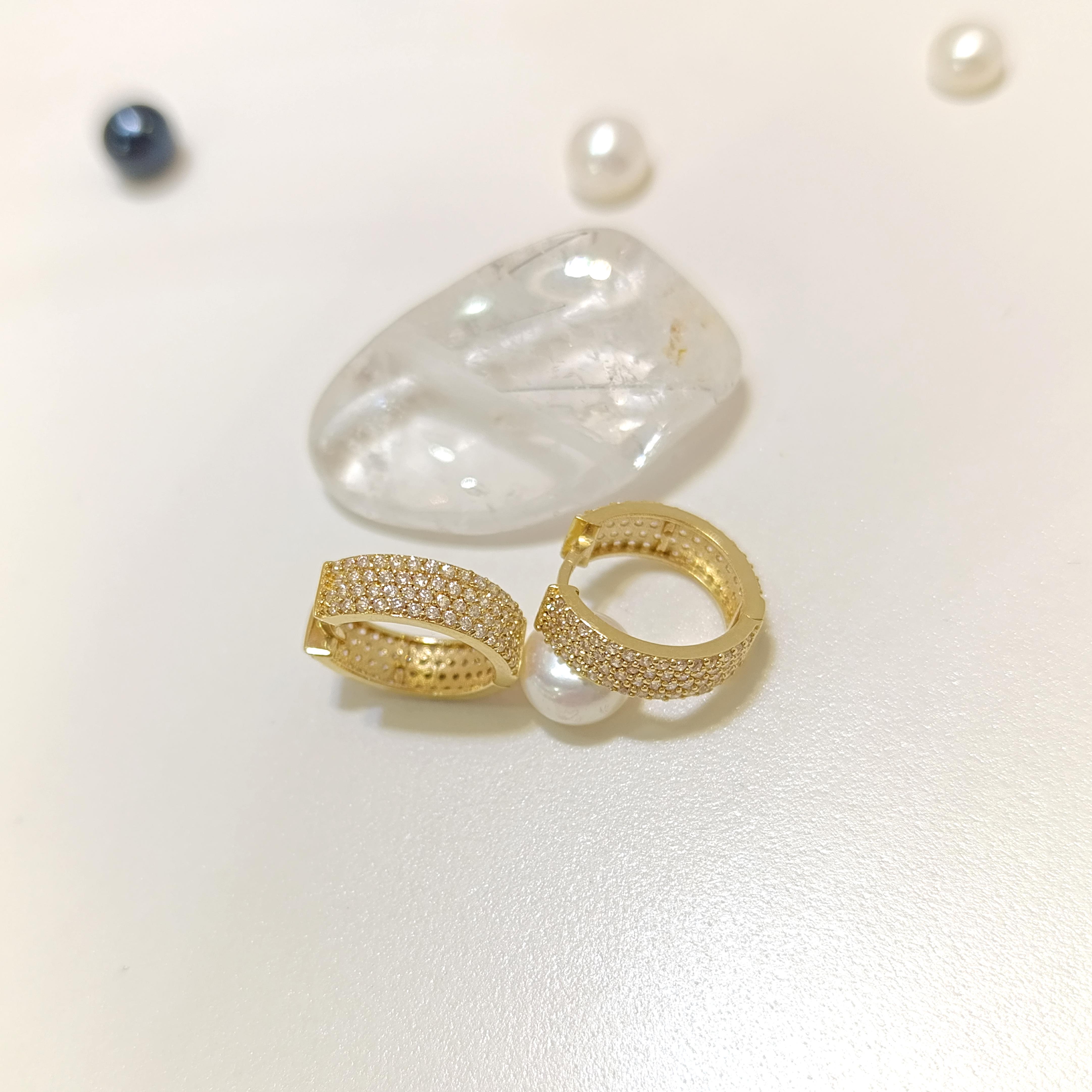 15mm Tam Tur Taşlı Hagi Halka Küpe 14 Ayar Altın HD VİDEOLU