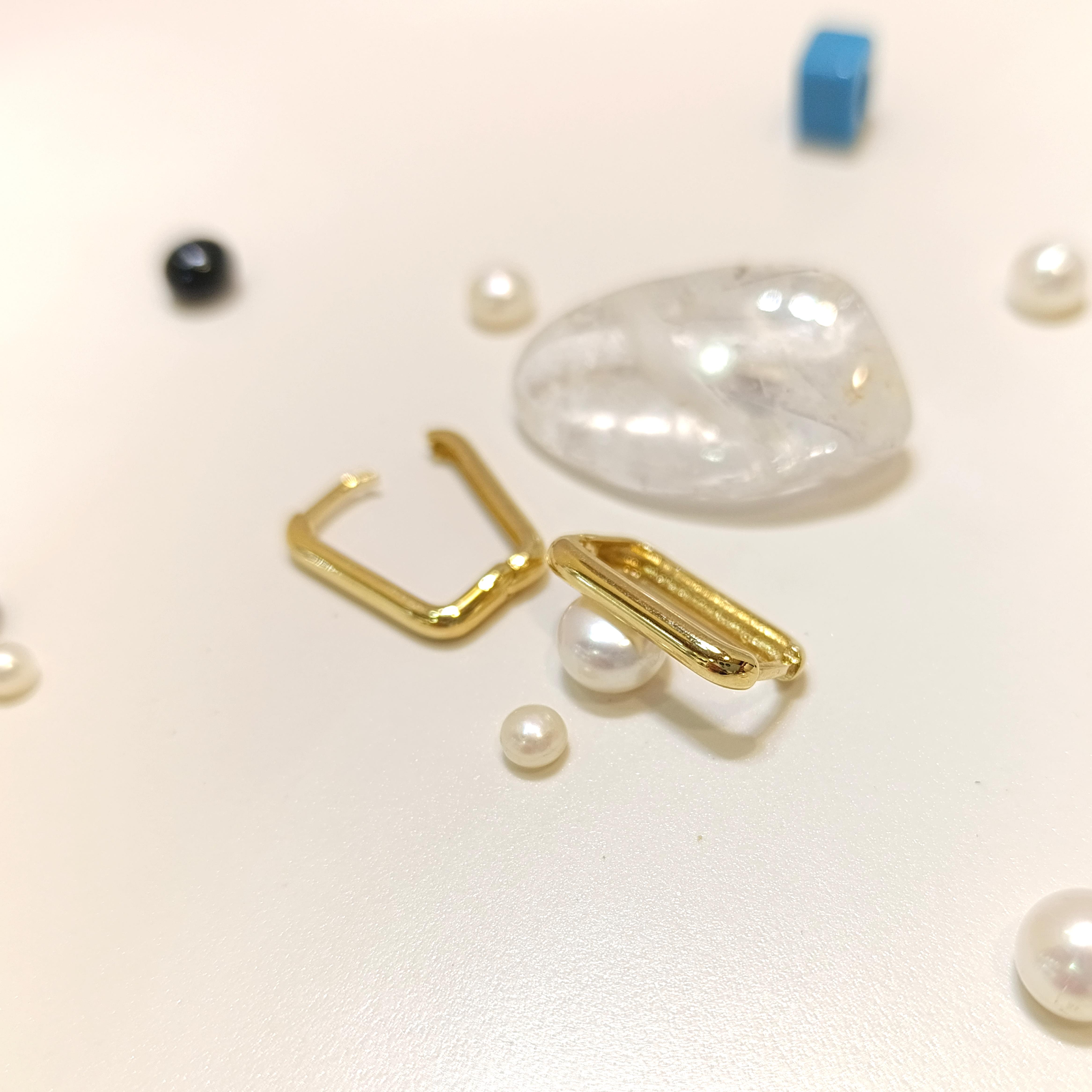 20mm Dik Dörtgen Halka Küpe 14 Ayar Altın HD VİDEOLU