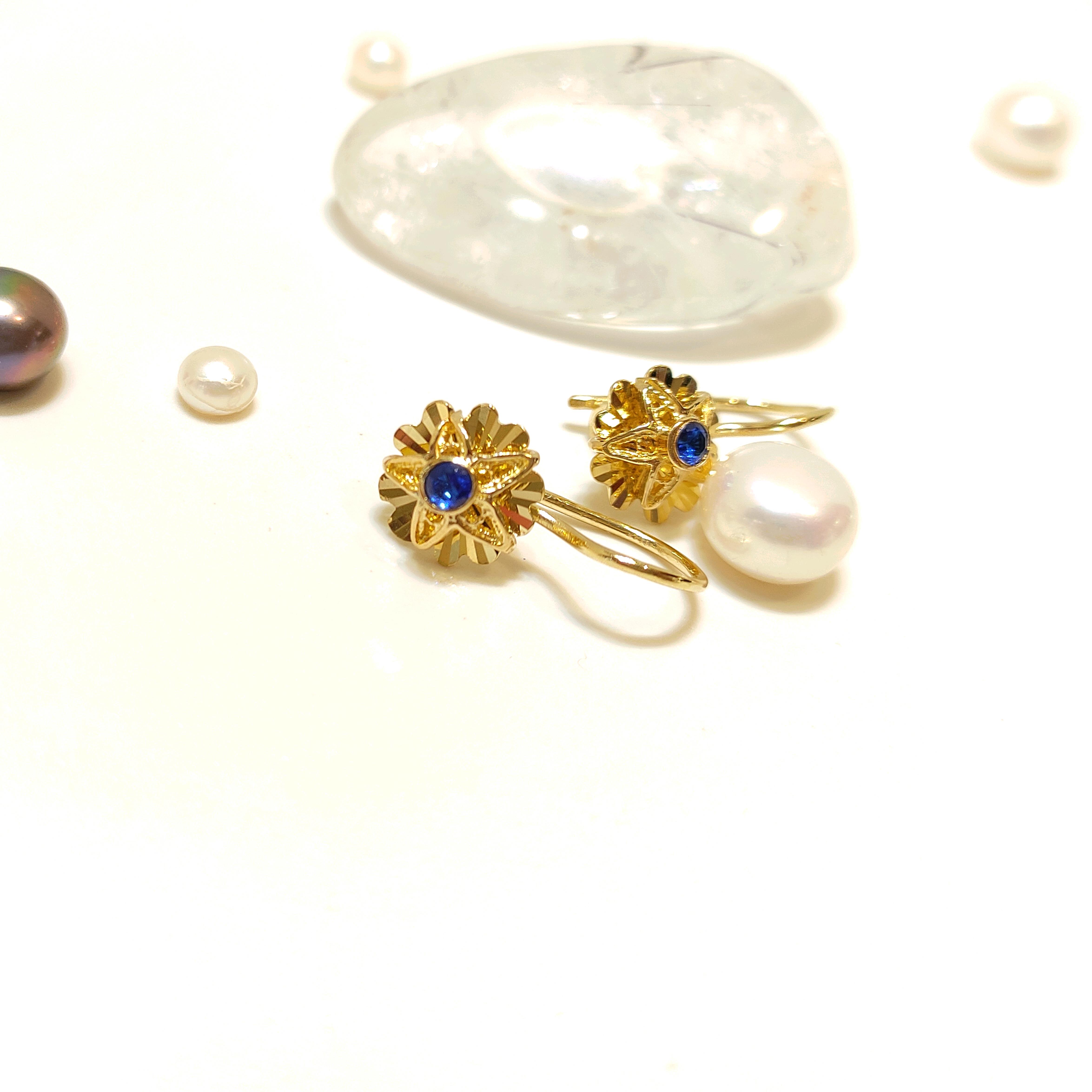 9mm Mini Sallanan Lacivert Taşlı Telkara Gül Küpe 14 Ayar Altın HD VİDEOLU