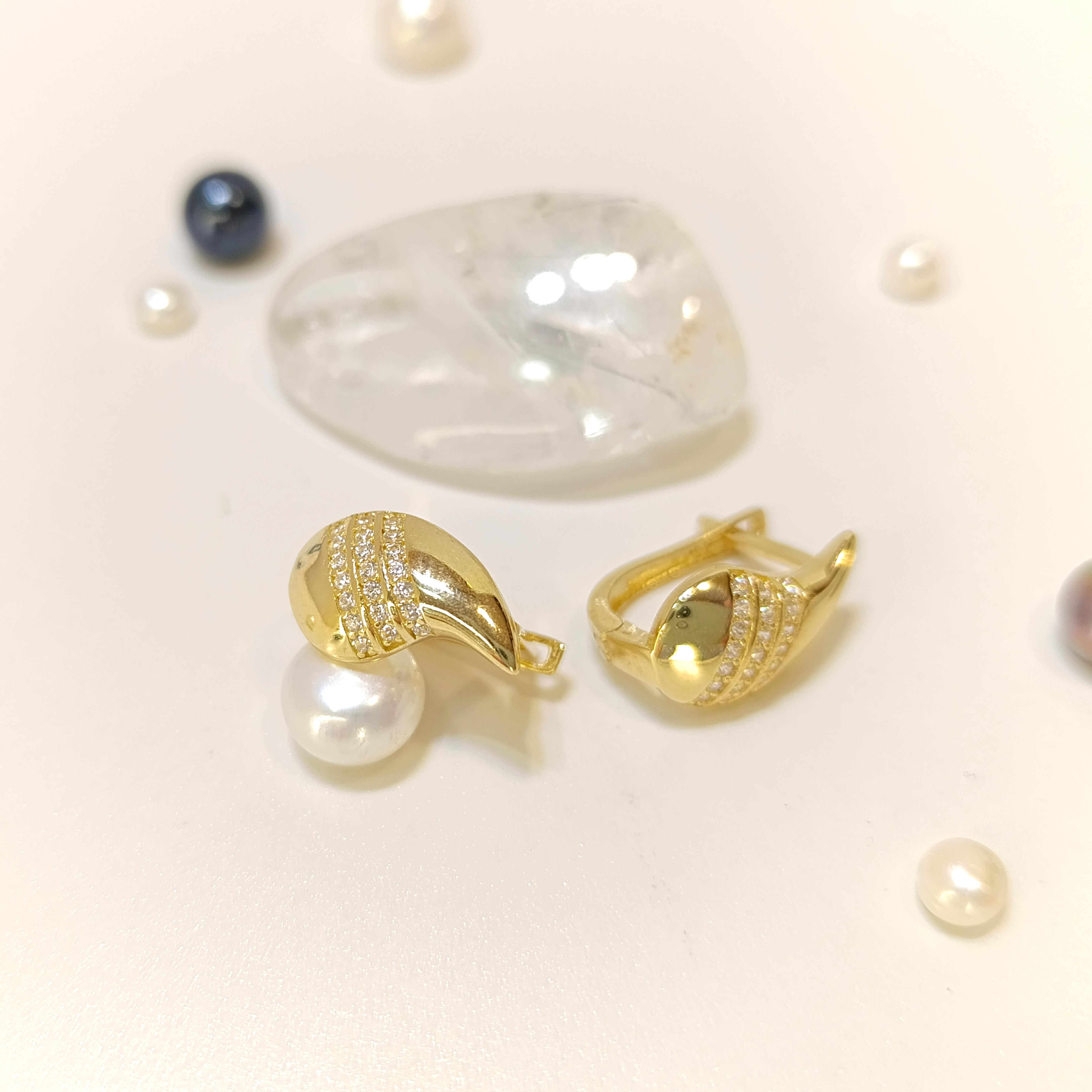 Damla Küpe 14 Ayar Altın HD VİDEOLU