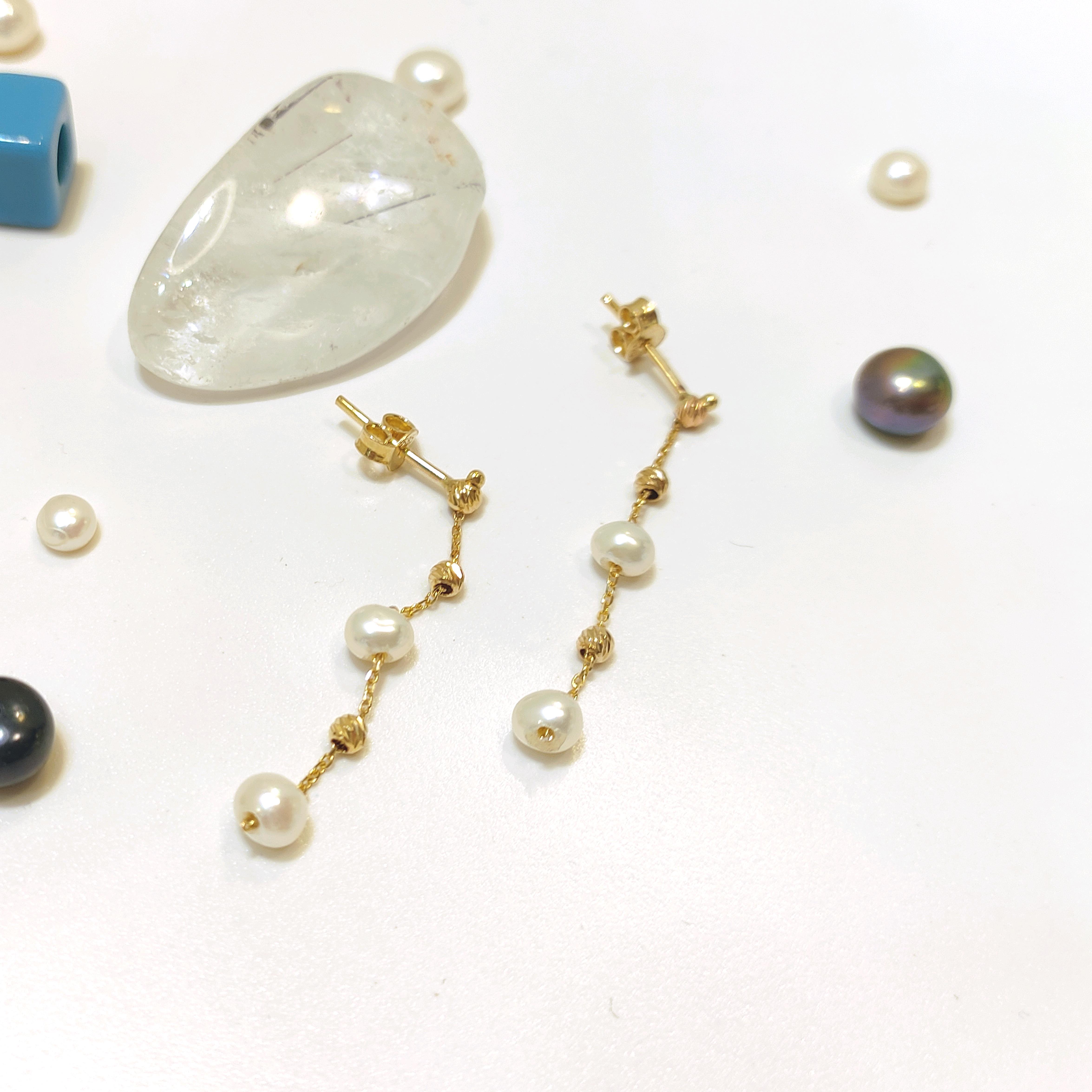 Dorika Toplu İnci Vidalı Küpe 14 Ayar Altın HD VİDEOLU