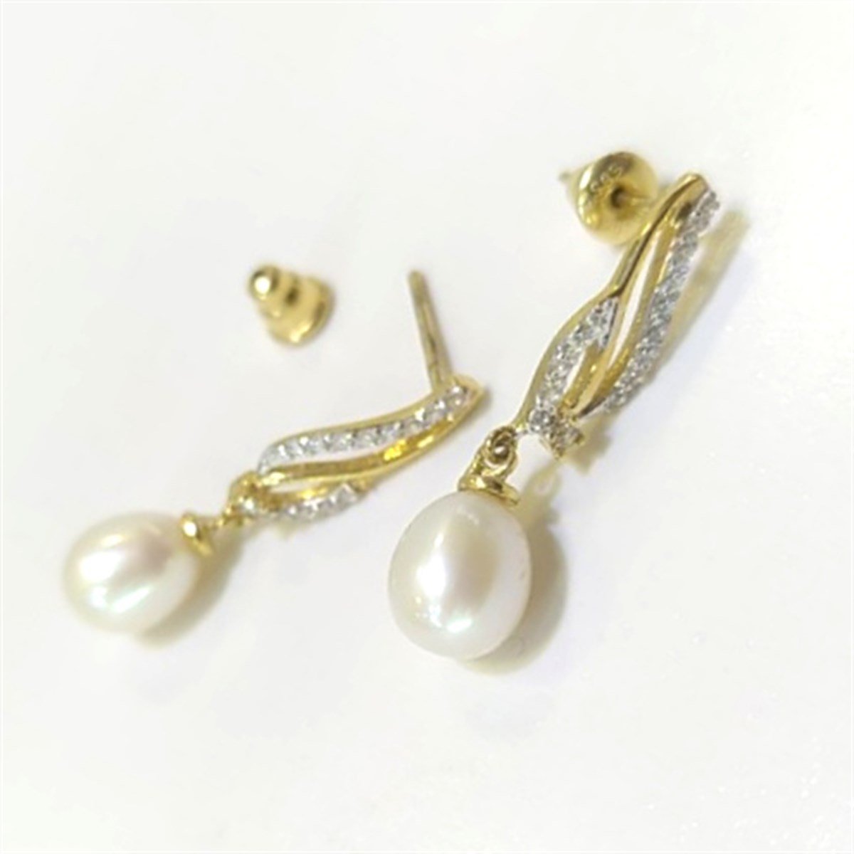 İnci Sallanan Küpe 14 Ayar Altın