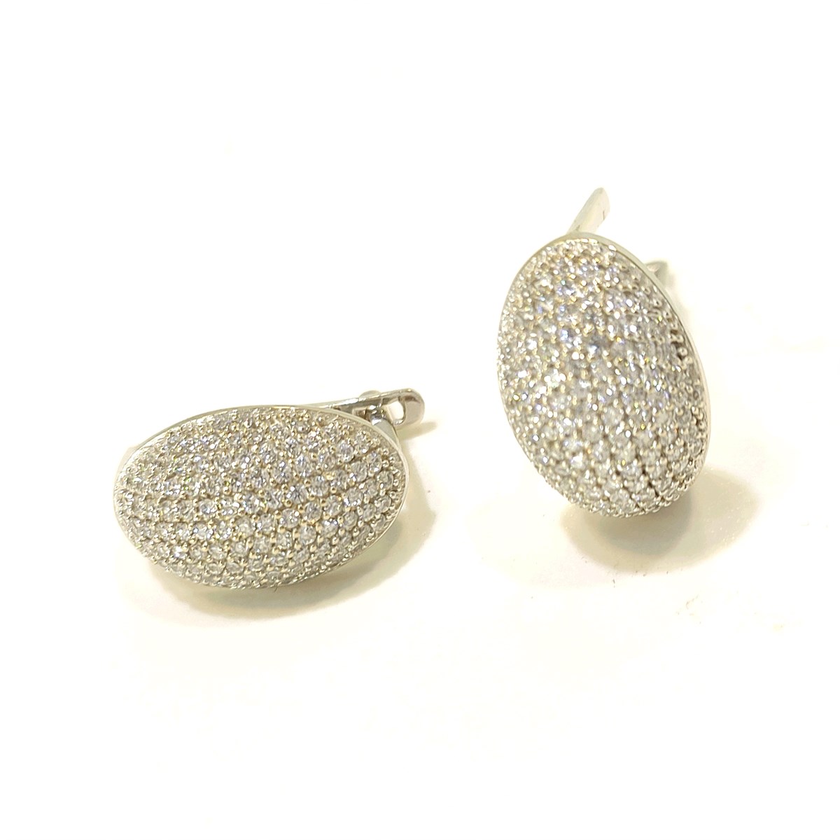 Taşlı Küpe 14 Ayar Altın 4K VİDEOLU