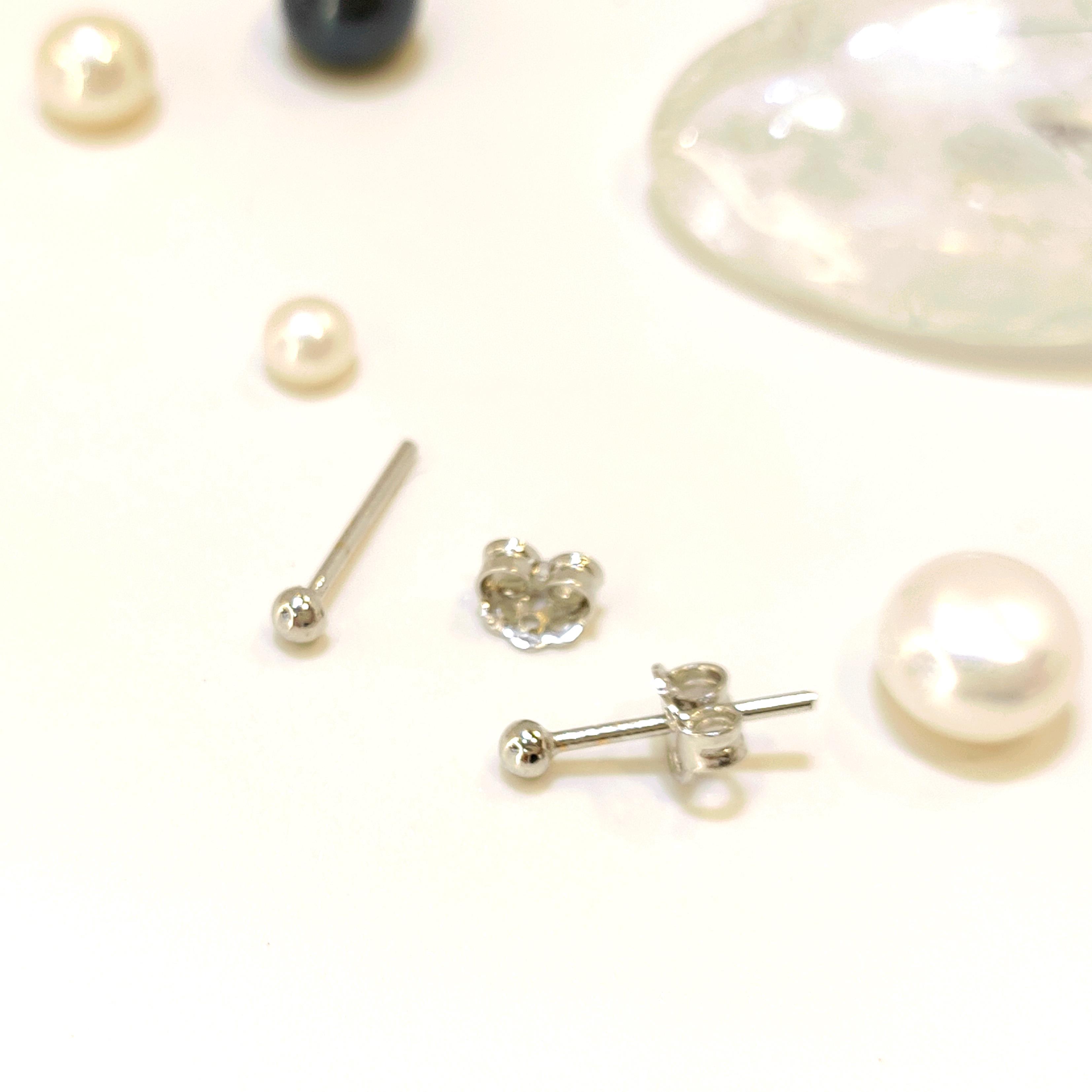 TEKLİ Top Vidalı Küpe 14 Ayar Altın HD VİDEOLU