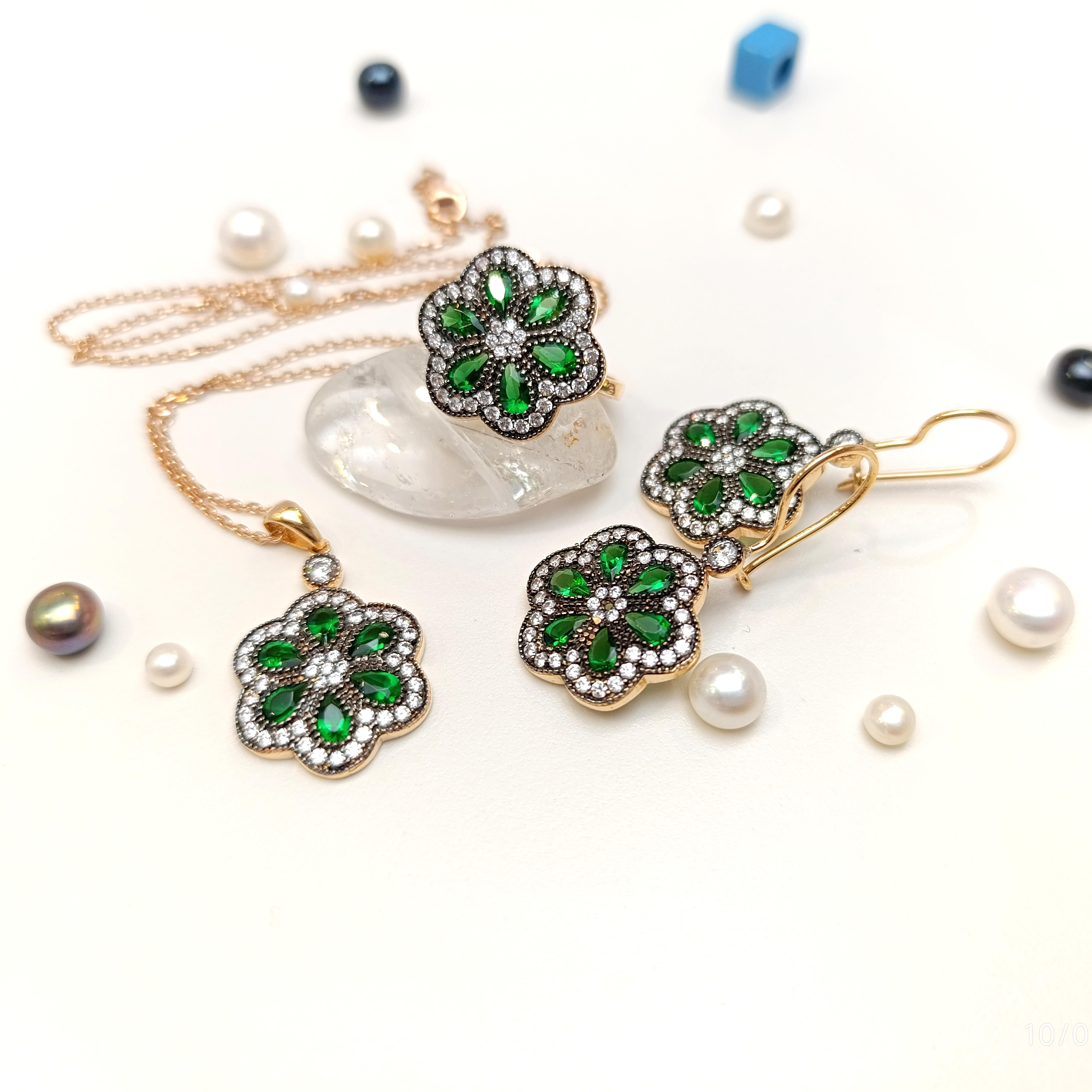 Yeşil Taşlı Set Takım 14 Ayar Altın HD VİDEOLU