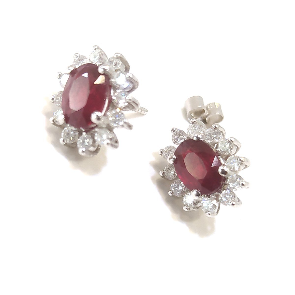 Yakut ve Pırlanta Taşlı Küpe 14 Ayar Altın