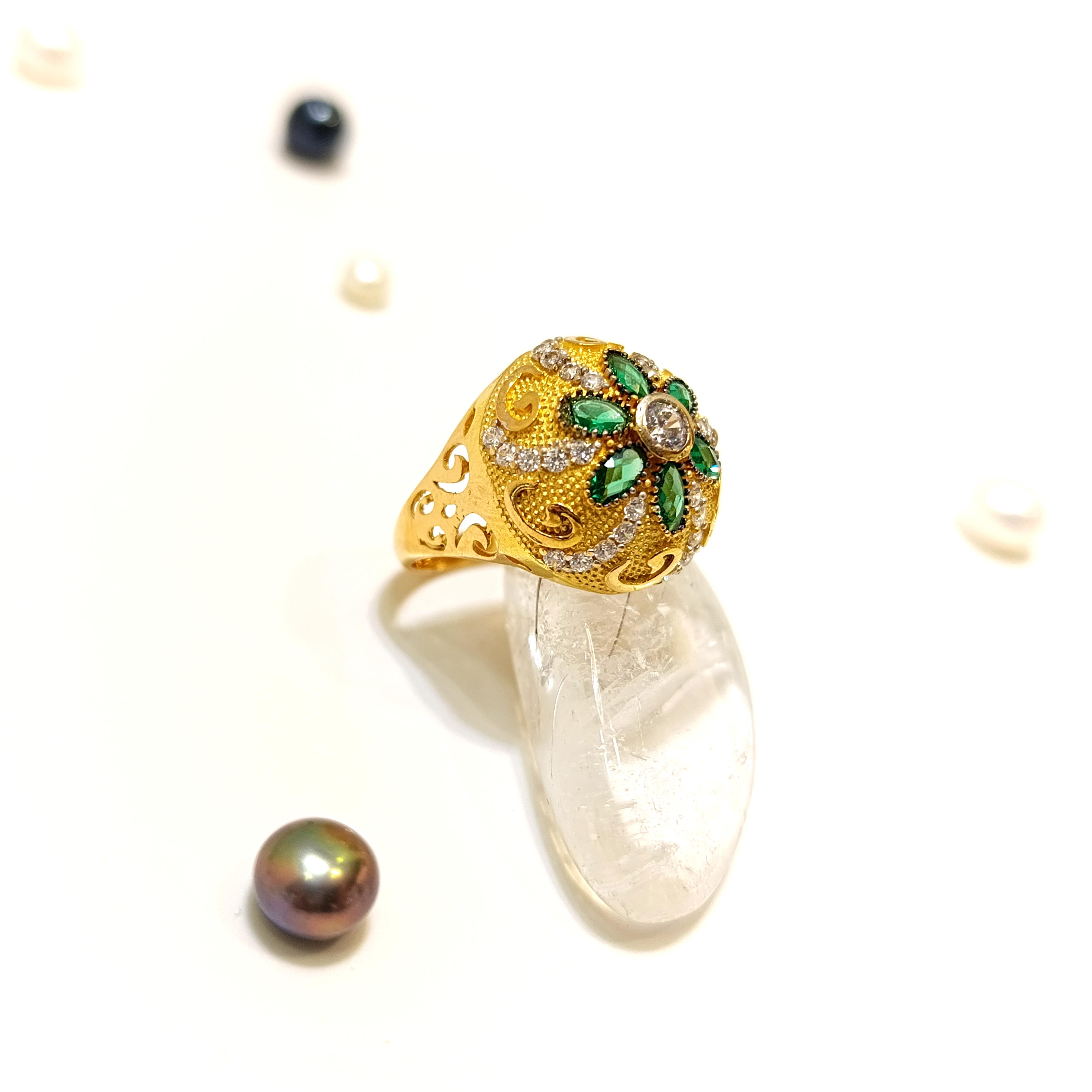 Yeşil Taşlı Yüzük 22 Ayar Altın HD VİDEOLU