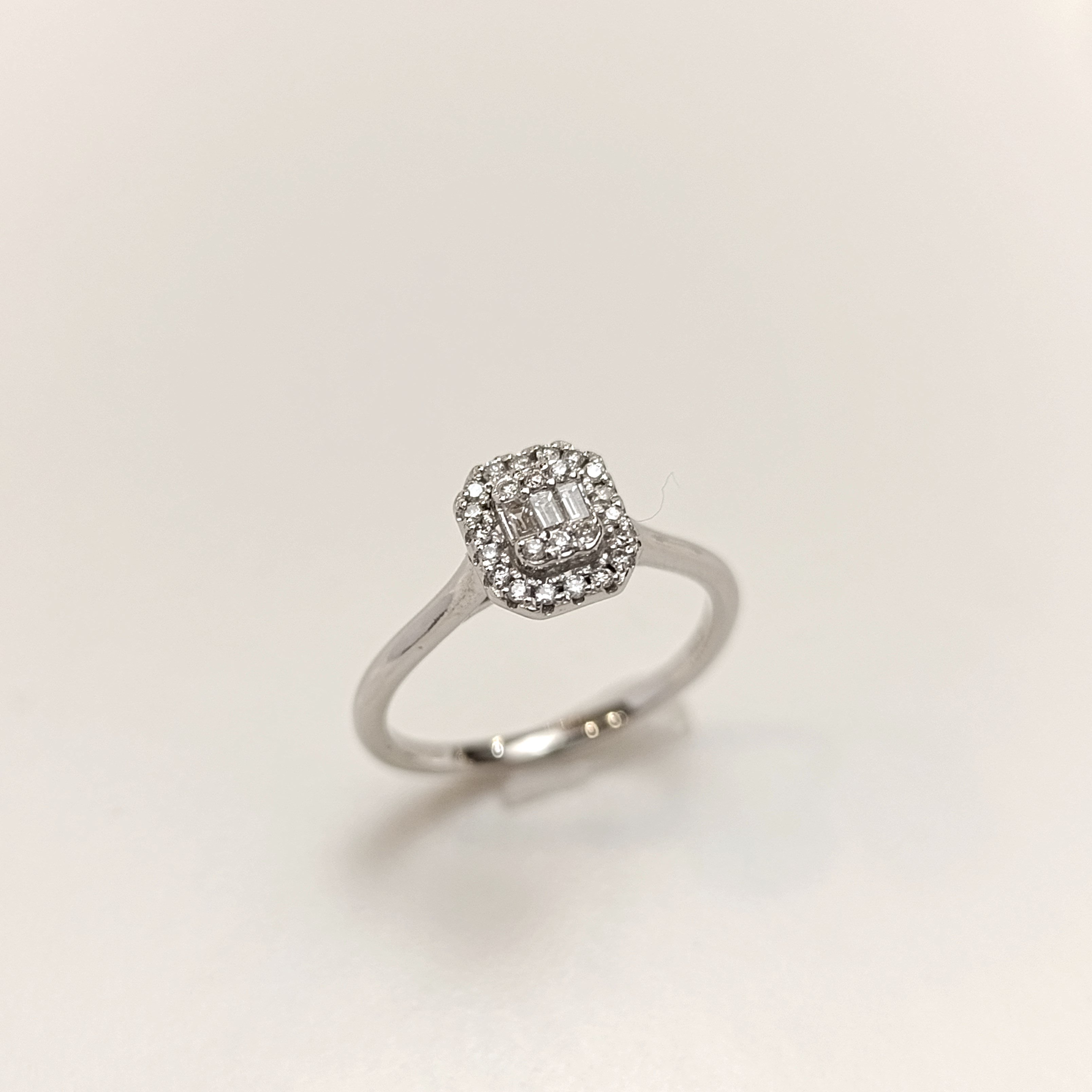 0.14ct G Badem Tırnaklı Tek Taş Pırlanta Yüzük 14 Ayar Altın HD VİDEOLU