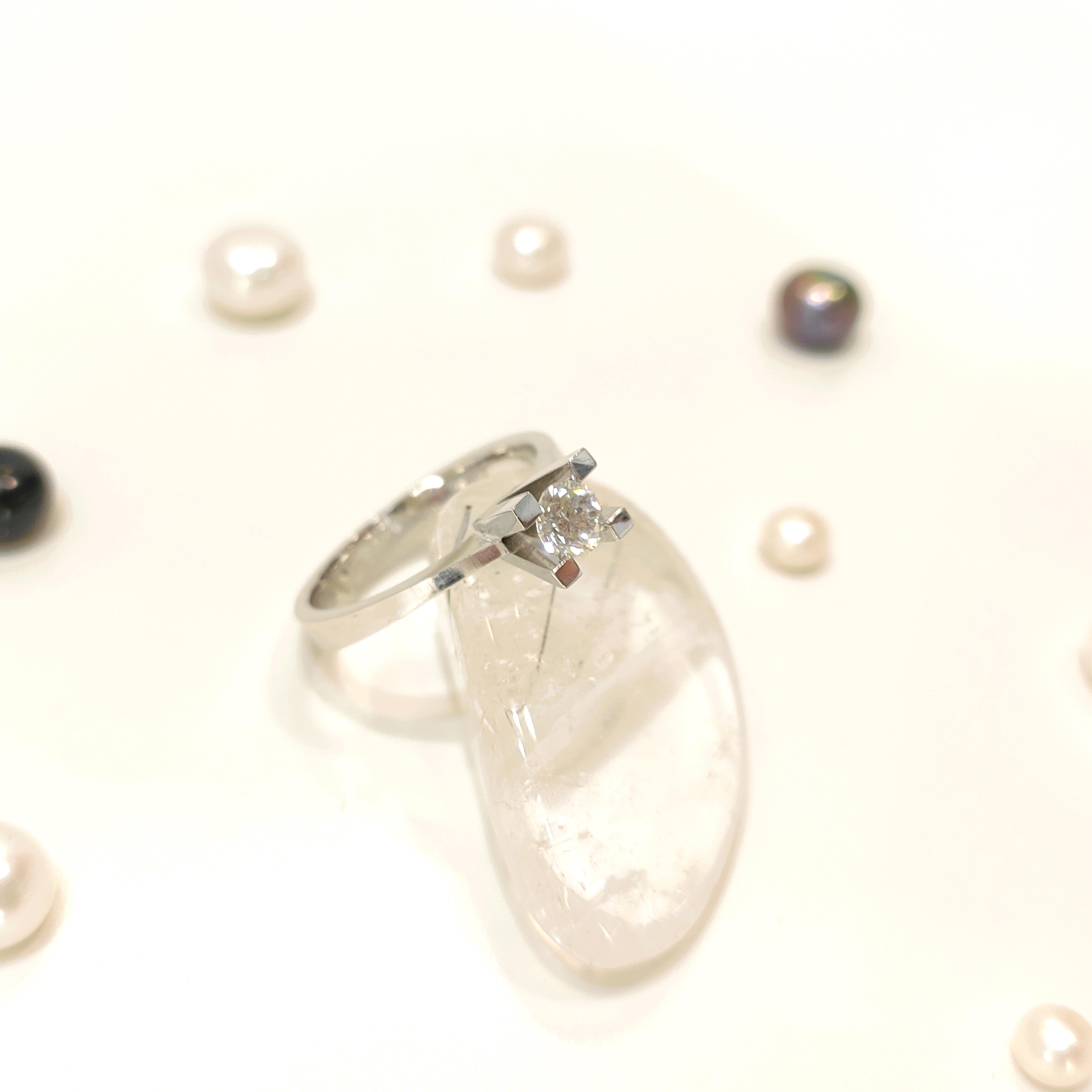 0.32ct E-F Pırlanta Tek Taş Yüzük 14 Ayar Altın HD VİDEOLU