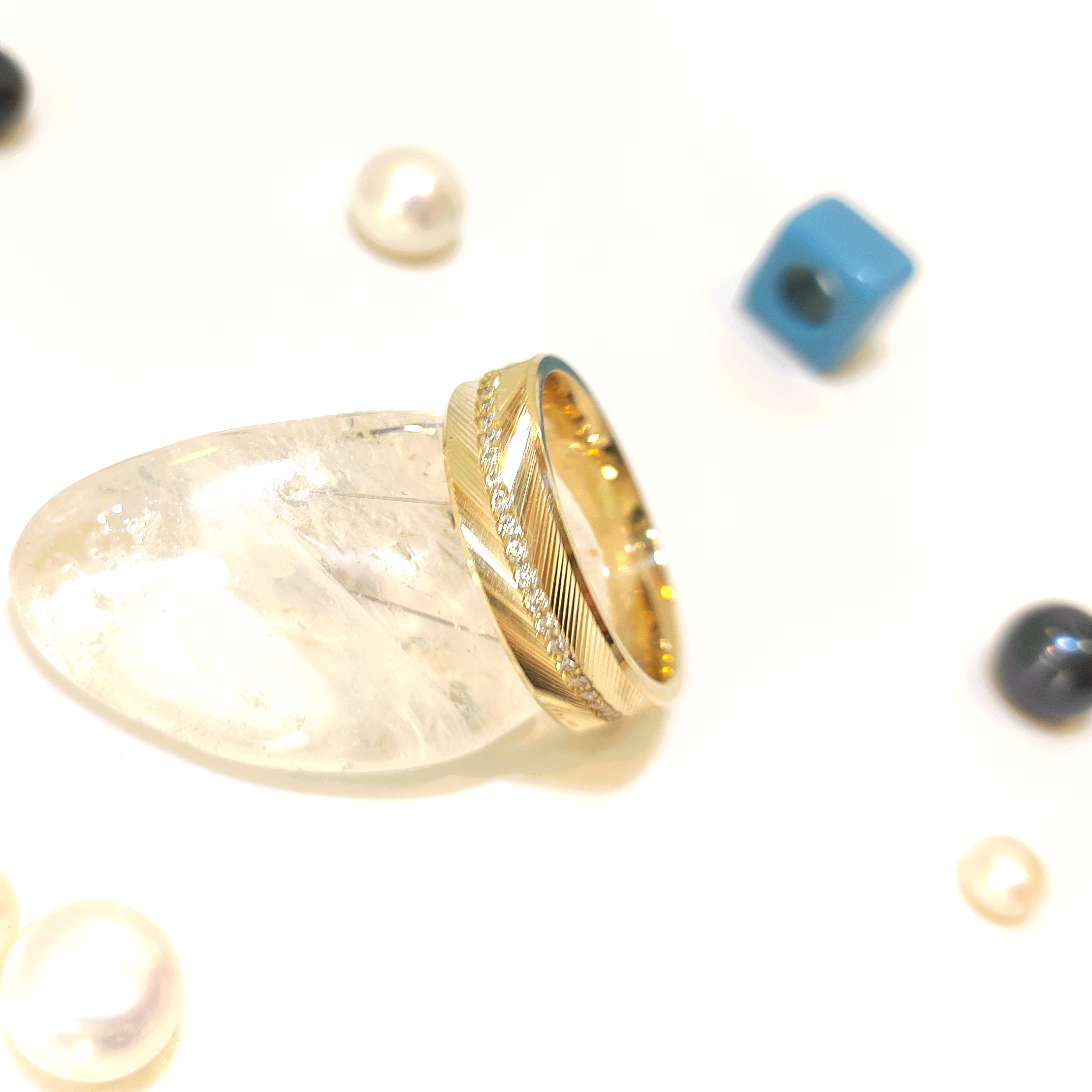 5.5mm Tam Tur Su Yolu Taşlı Alyans 14 Ayar Altın 