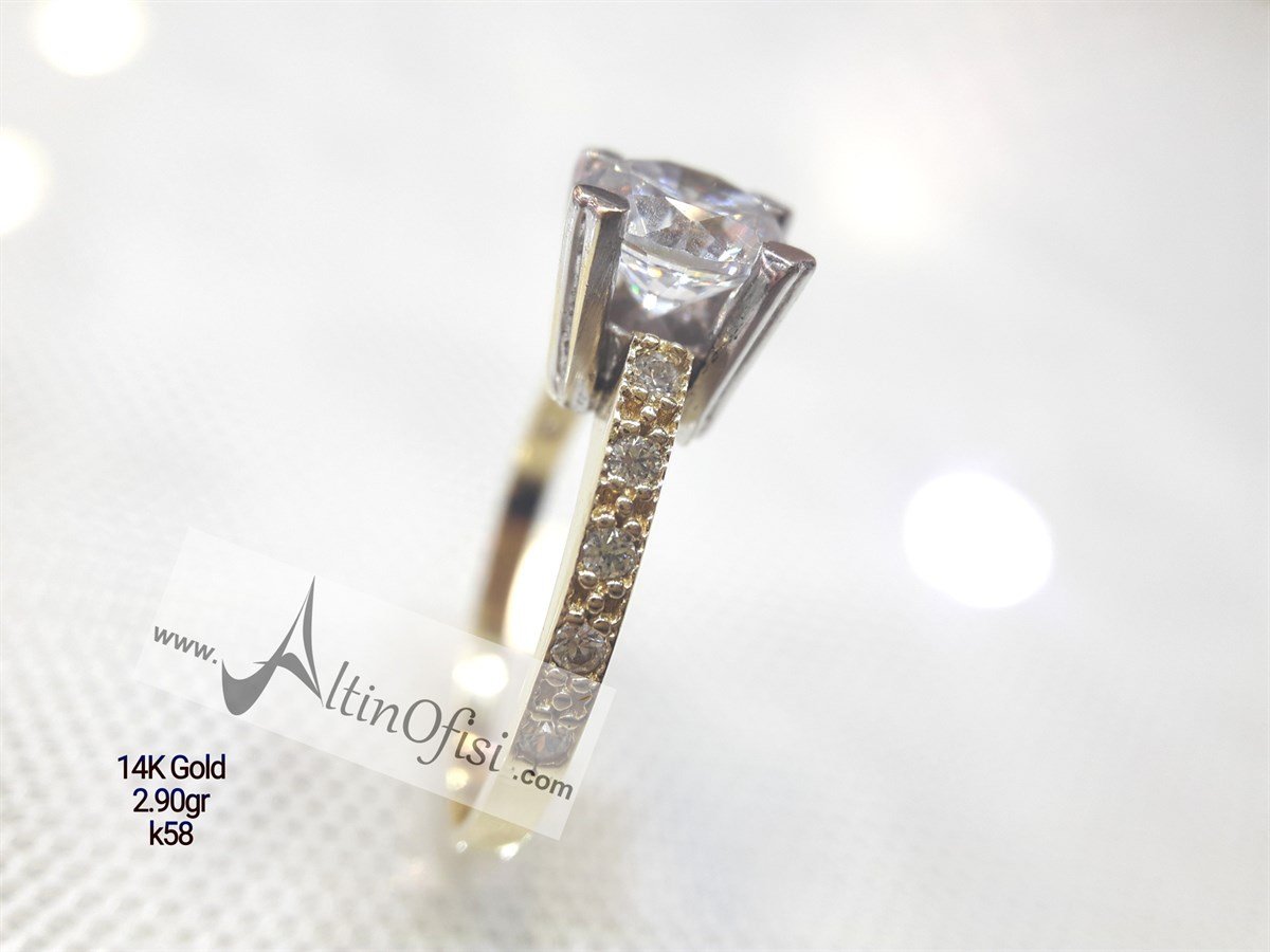 Kenarı Taşlı Tektaş Yüzük 14 Ayar Altın