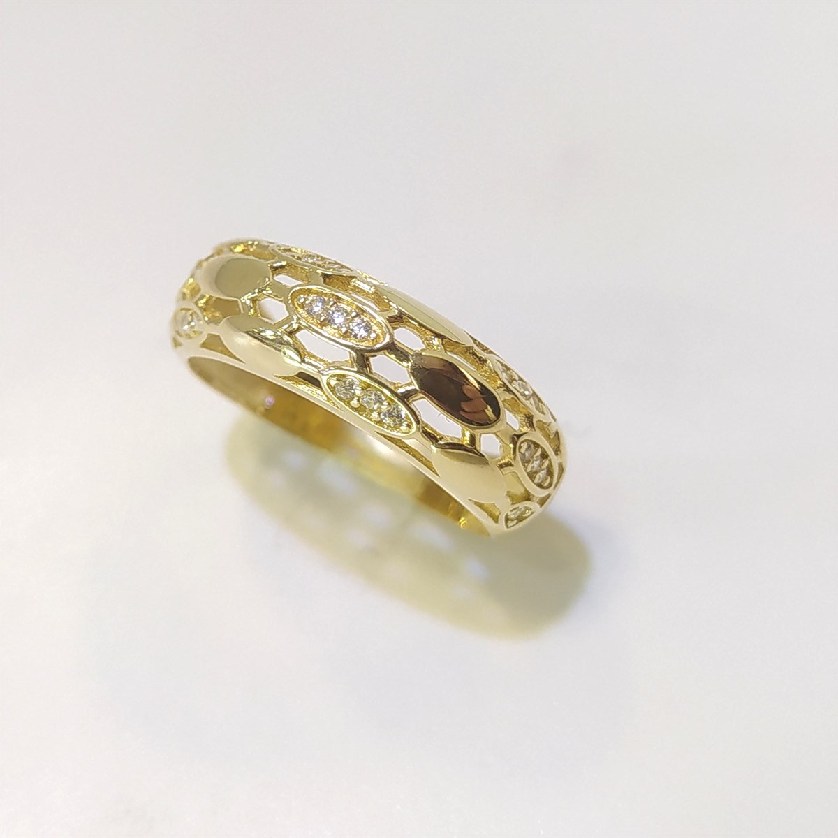 Oval Desenli Yüzük 14 Ayar Altın