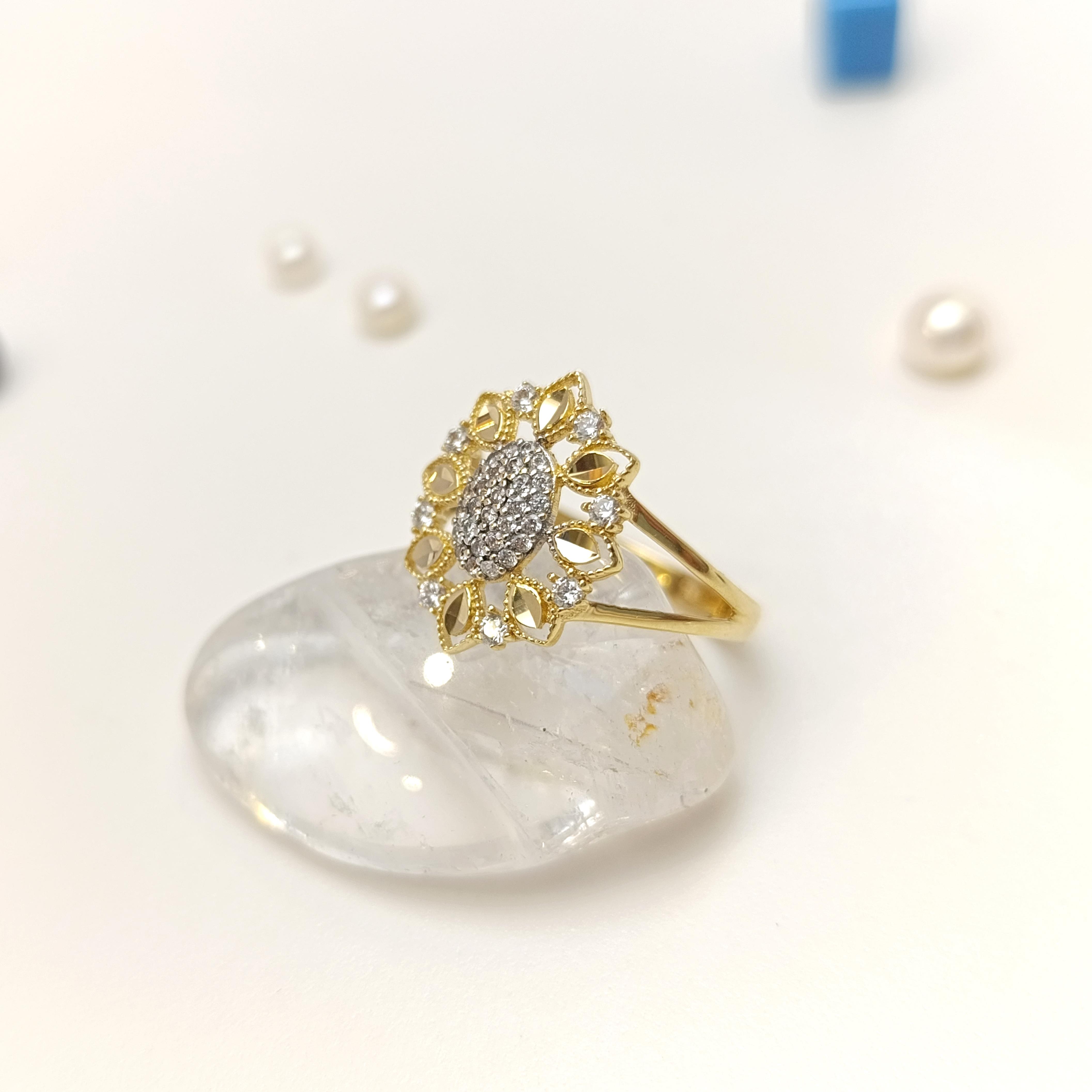 Taşlı Yüzük 14 Ayar Altın HD VİDEOLU