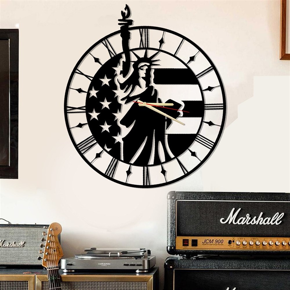 Statue of Liberty Metal Wall Clock