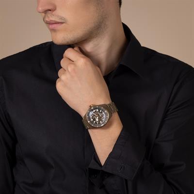 Rado Captain Cook High-Tech Ceramic Skeleton Erkek Kol Saati R32150162