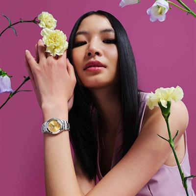 Swatch YLS236G Petal Swirl Bayan Kol Saati