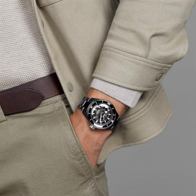 Rado Captain Cook High-Tech Ceramic Skeleton Erkek Kol Saati R32127152