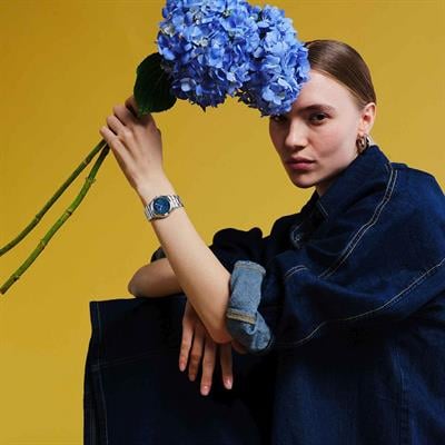 Swatch YLS235G Petal Frenzy Bayan Kol Saati