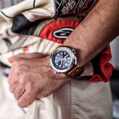 Hamilton Khaki Aviation X-Wind Erkek Saati H77765541