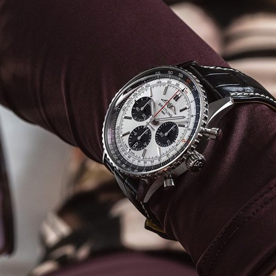 Breitling AB0138241G1P1 Navitimer B01 Chronograph 43 Erkek Saati