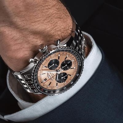 Breitling Navitimer B01 Chronograph 43 AB0138241K1A1 Erkek Saati
