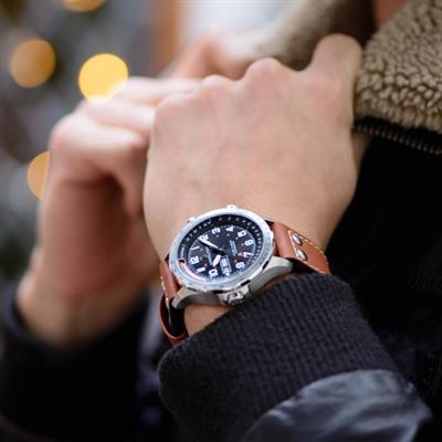 Hamilton Khaki Aviation X-Wind Erkek Kol Saati H77755533