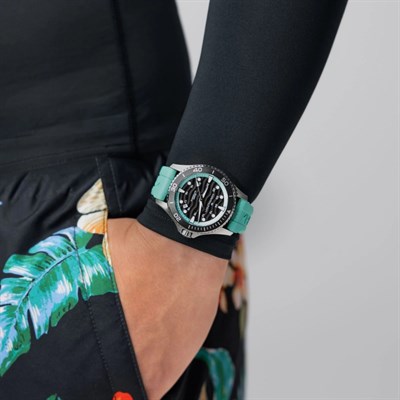 Hamilton Khaki Navy Scuba 40mm H82415331 Limited Edition  Erkek Kol Saati