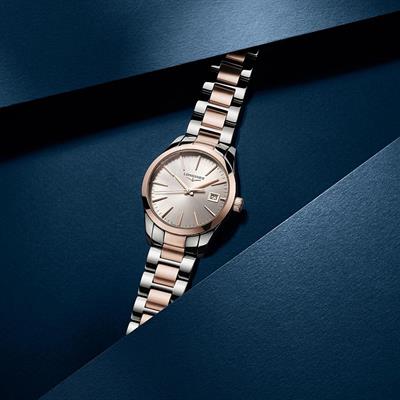 Longines Conquest Classic L2.386.3.72.7 Kadın Saati