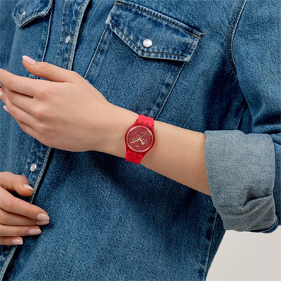 Swatch Love in Scarlet SO28Z122 Bayan Kol Saati