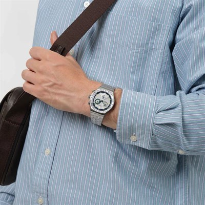 Swatch Midnight in the Mirror YVS539G Unisex Kol Saati