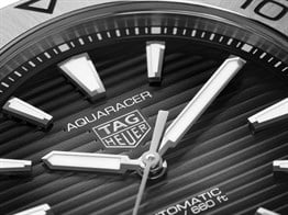 TAG Heuer WBP2110.BA0627 Aquaracer Professional 200 Erkek Saati
