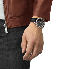 Tissot Chrono XL T116.617.16.057.00 Erkek Saati