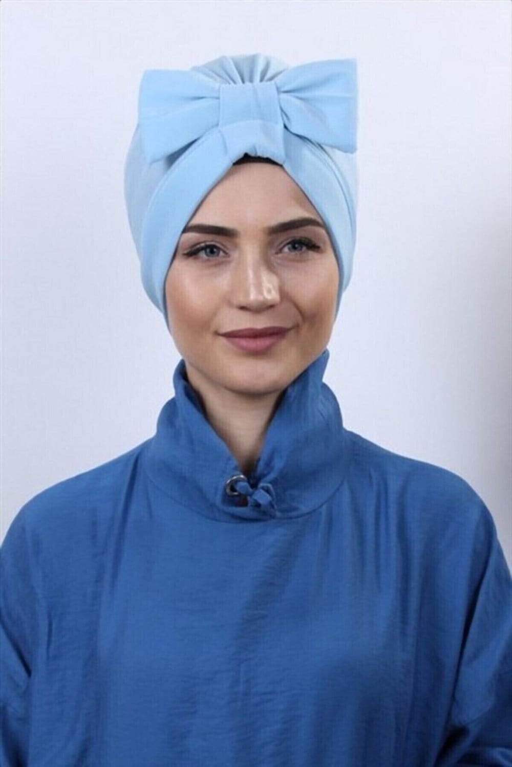 Fiyonklu Dış Tesettür Bone