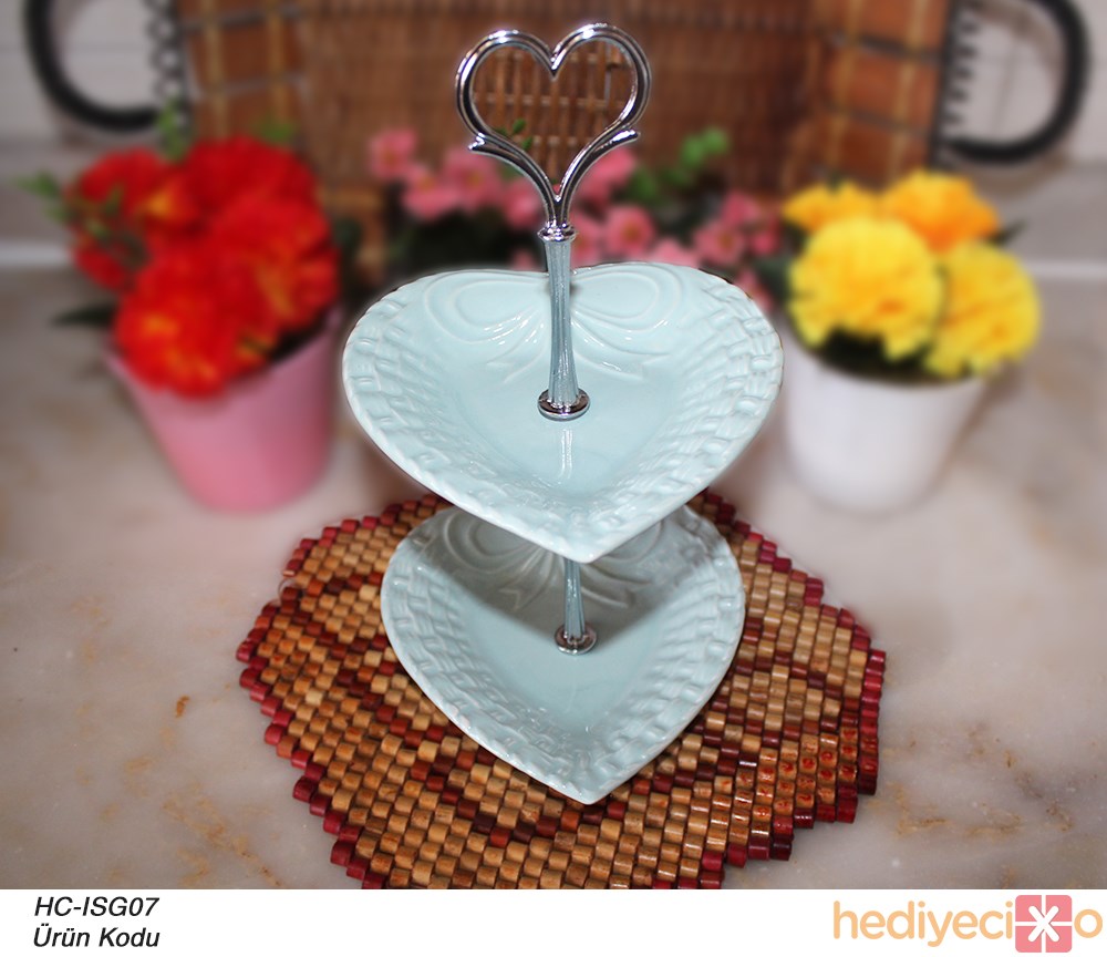 Kalp Tasarımlı Fiyonklu Standlı Lokumluk