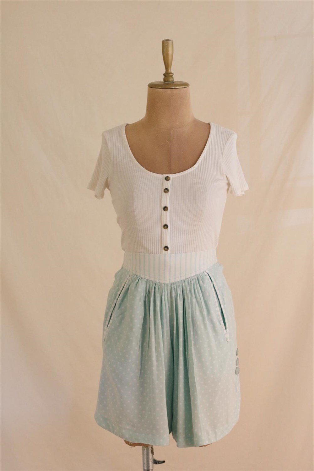 90's Polka-Dot Short