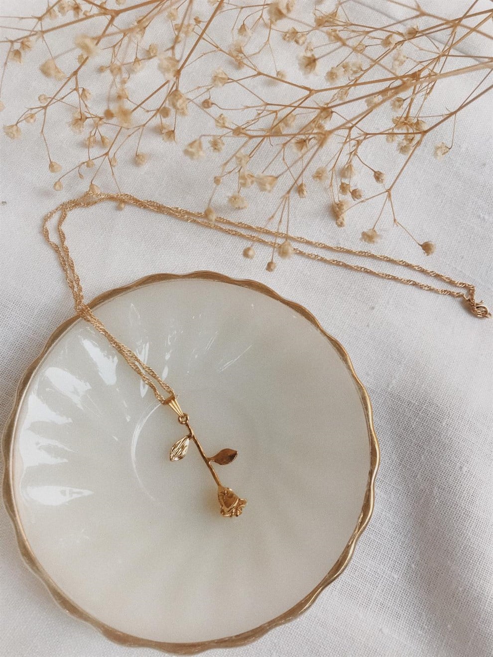 Altın Kaplama Gül Kolye