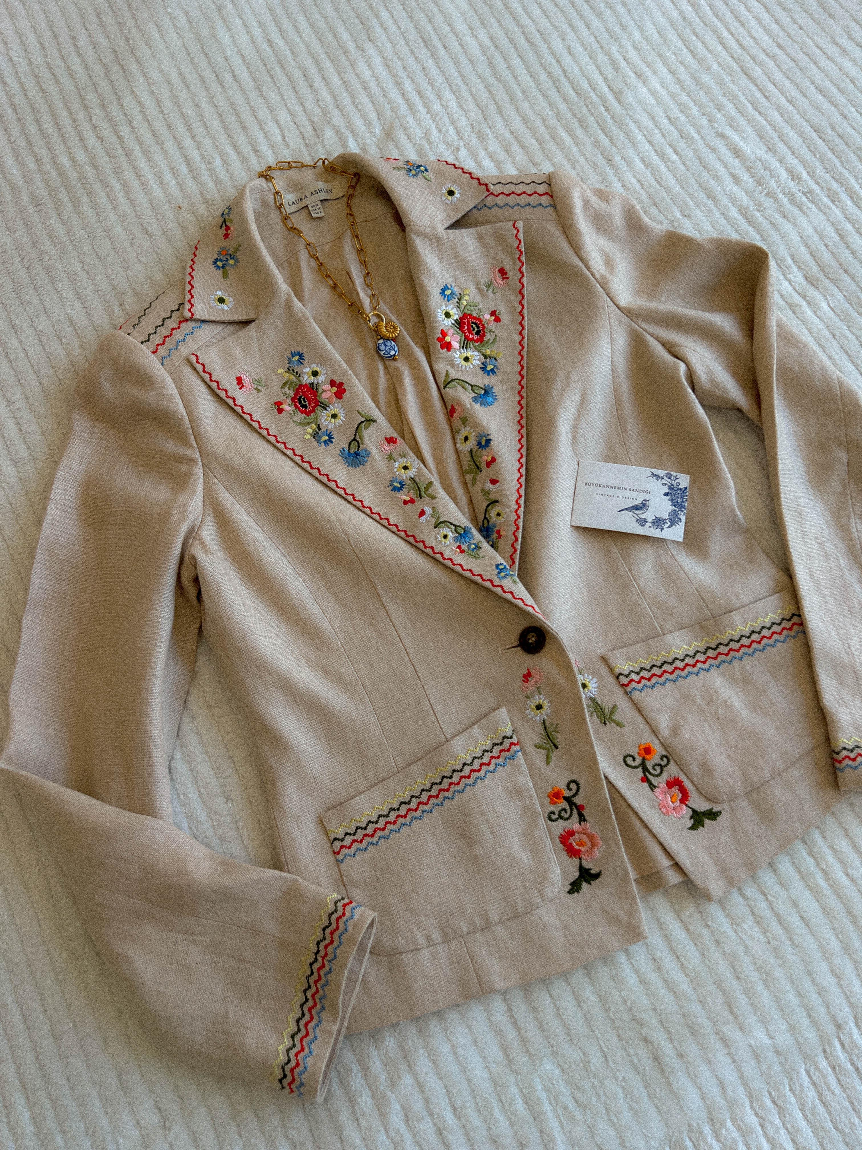 Laura Ashley Vintage İşlemeli Ceket