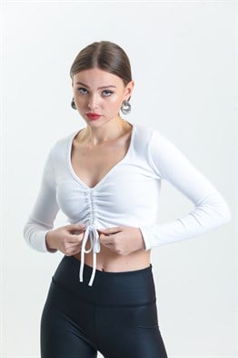 Kadın Beyaz Dekolte Detaylı Crop Bluz