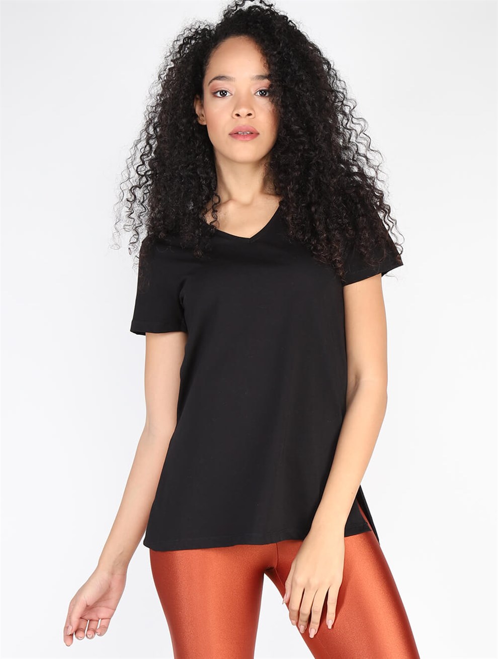 BTS V Yaka Basic Tshirt 3000 SIYAHBTS V Yaka Basic Tshirt 3000 SIYAH