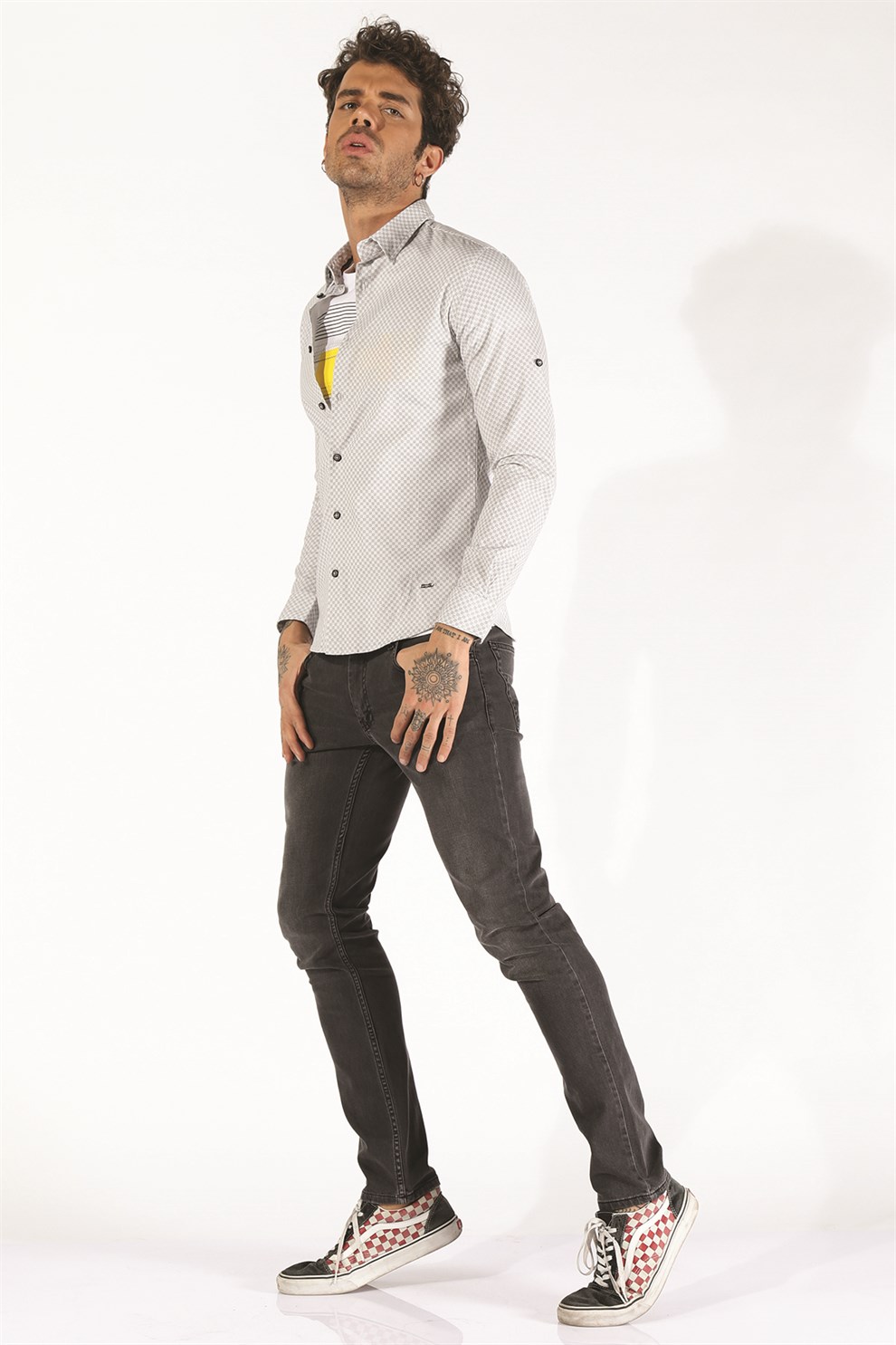 EG Erkek Slim Fit Gömlek 1656 (T) BEYAZEG Erkek Slim Fit Gömlek 1656 (T) BEYAZ