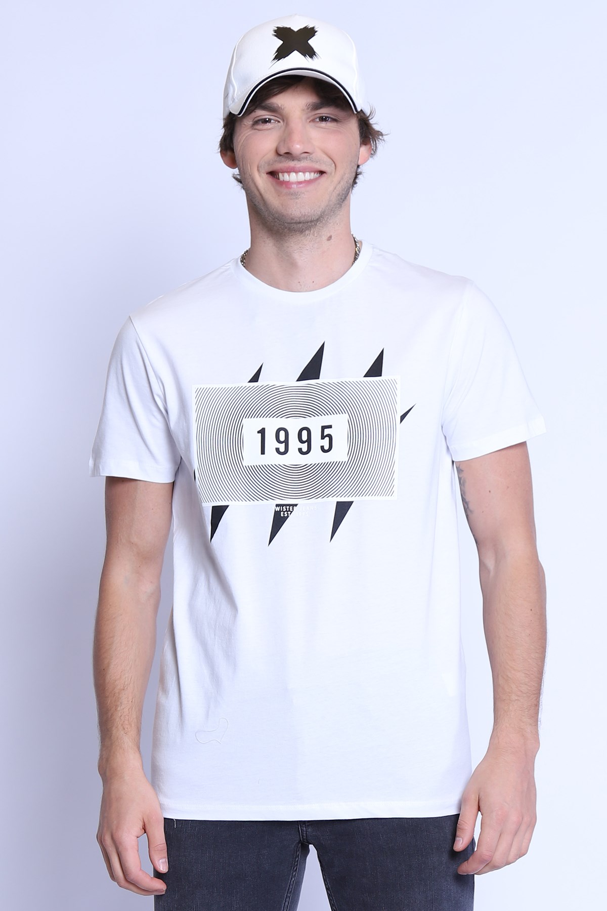 Erkek Slim Fit  Bisiklet Yaka Tshirt Ets 2069 ab BEYAZErkek Slim Fit  Bisiklet Yaka Tshirt Ets 2069 ab BEYAZ