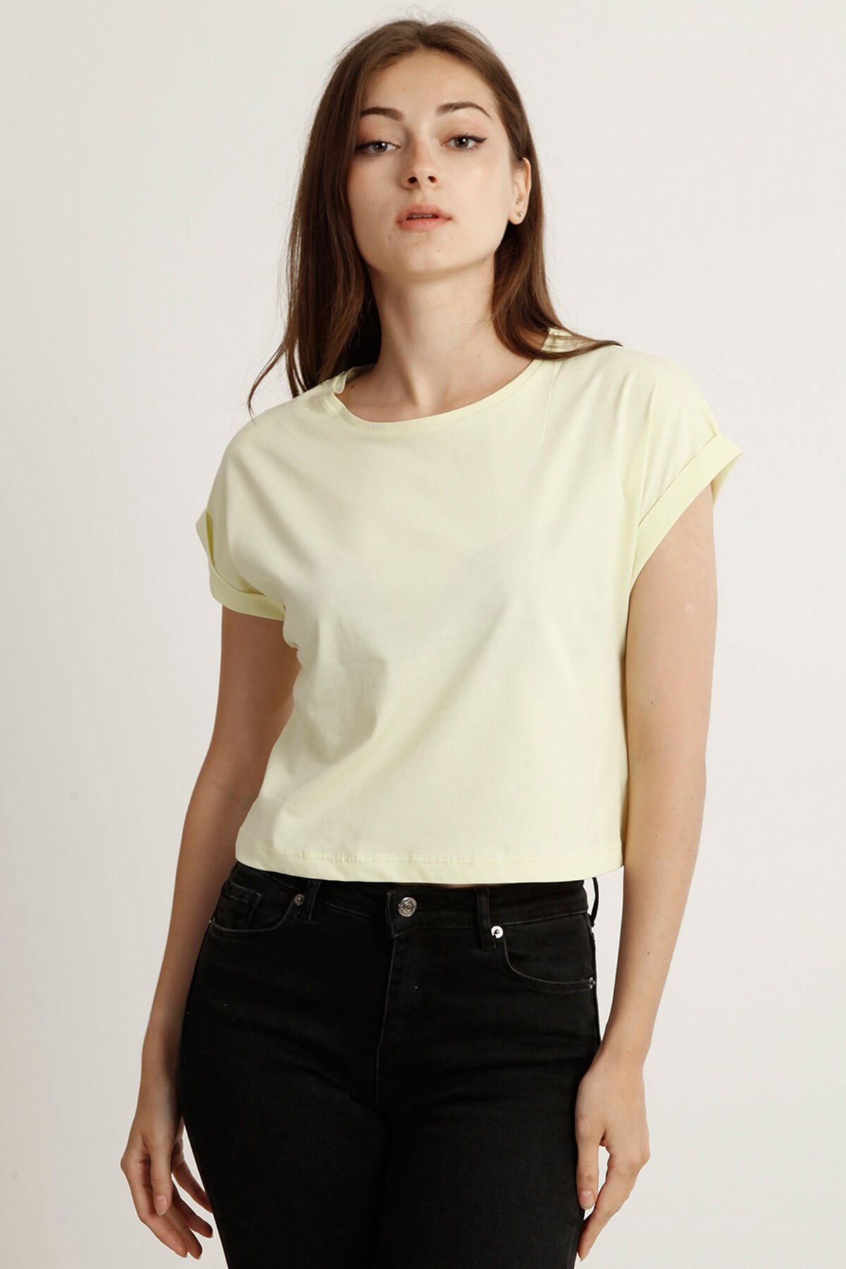 Kadın Crop  Bisiklet Yaka Tshirt Bts 1007 SARIKadın Crop  Bisiklet Yaka Tshirt Bts 1007 SARI