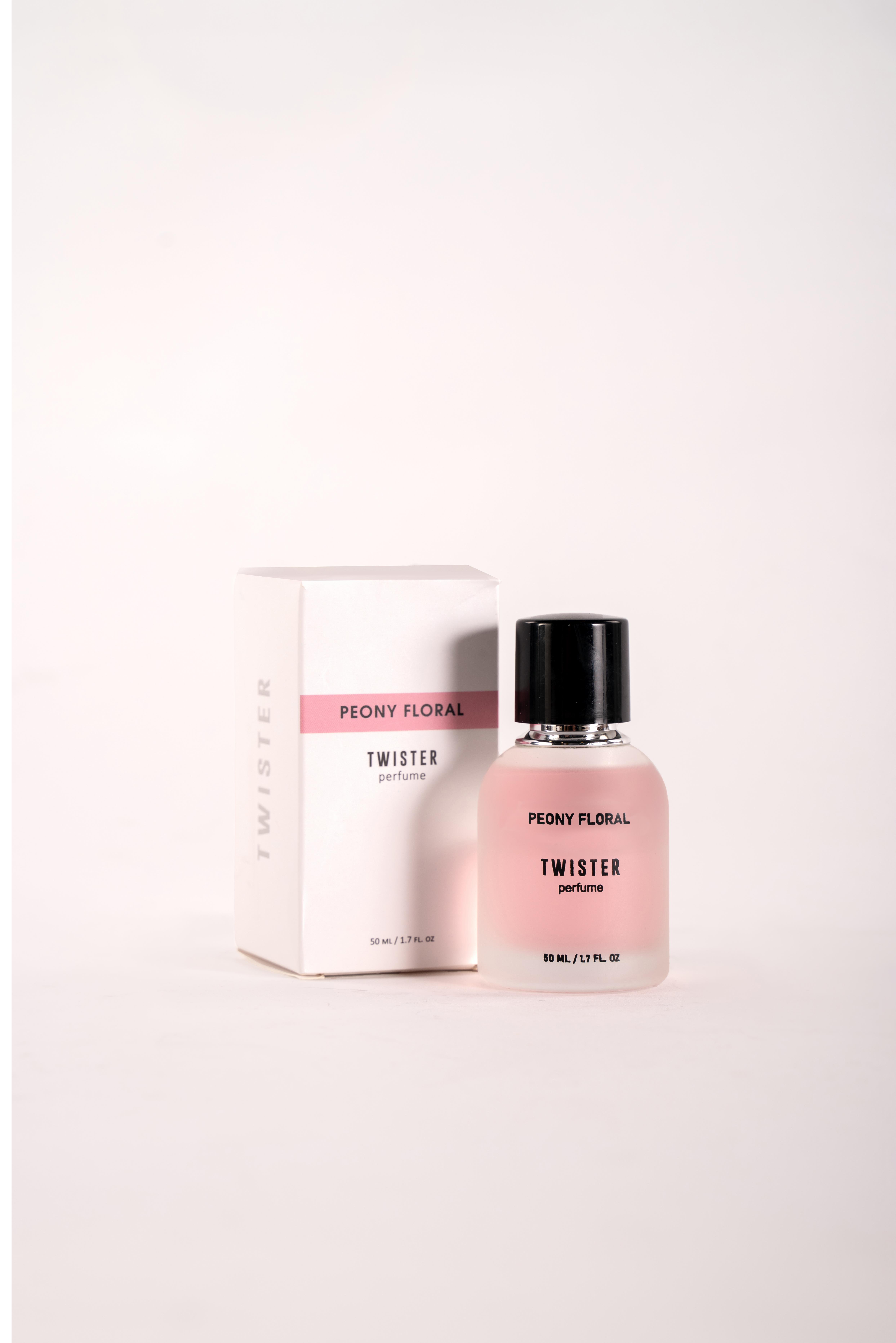 Kadın  Parfüm Cute girl perfume 50 ml PEONYKadın  Parfüm Cute girl perfume 50 ml PEONY